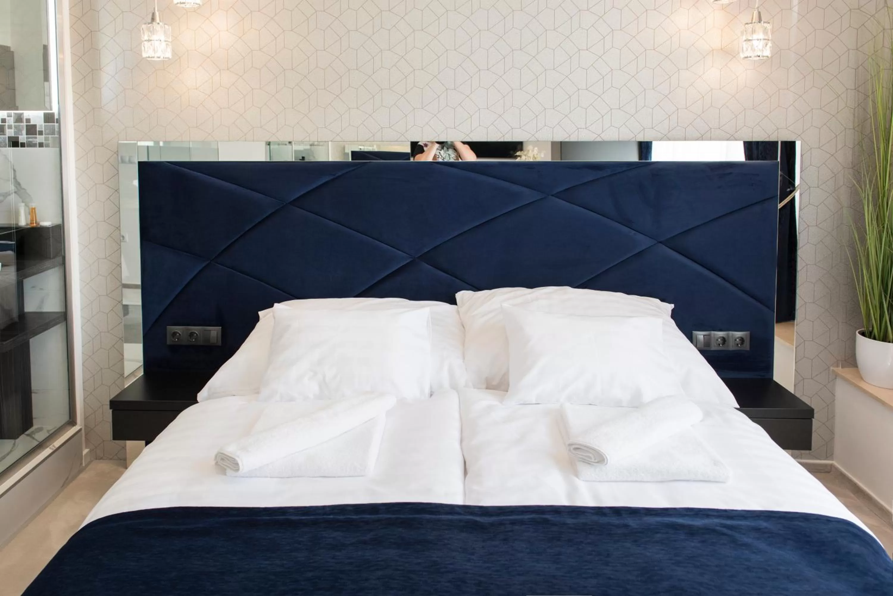 Bed in Z Rooms Boutique