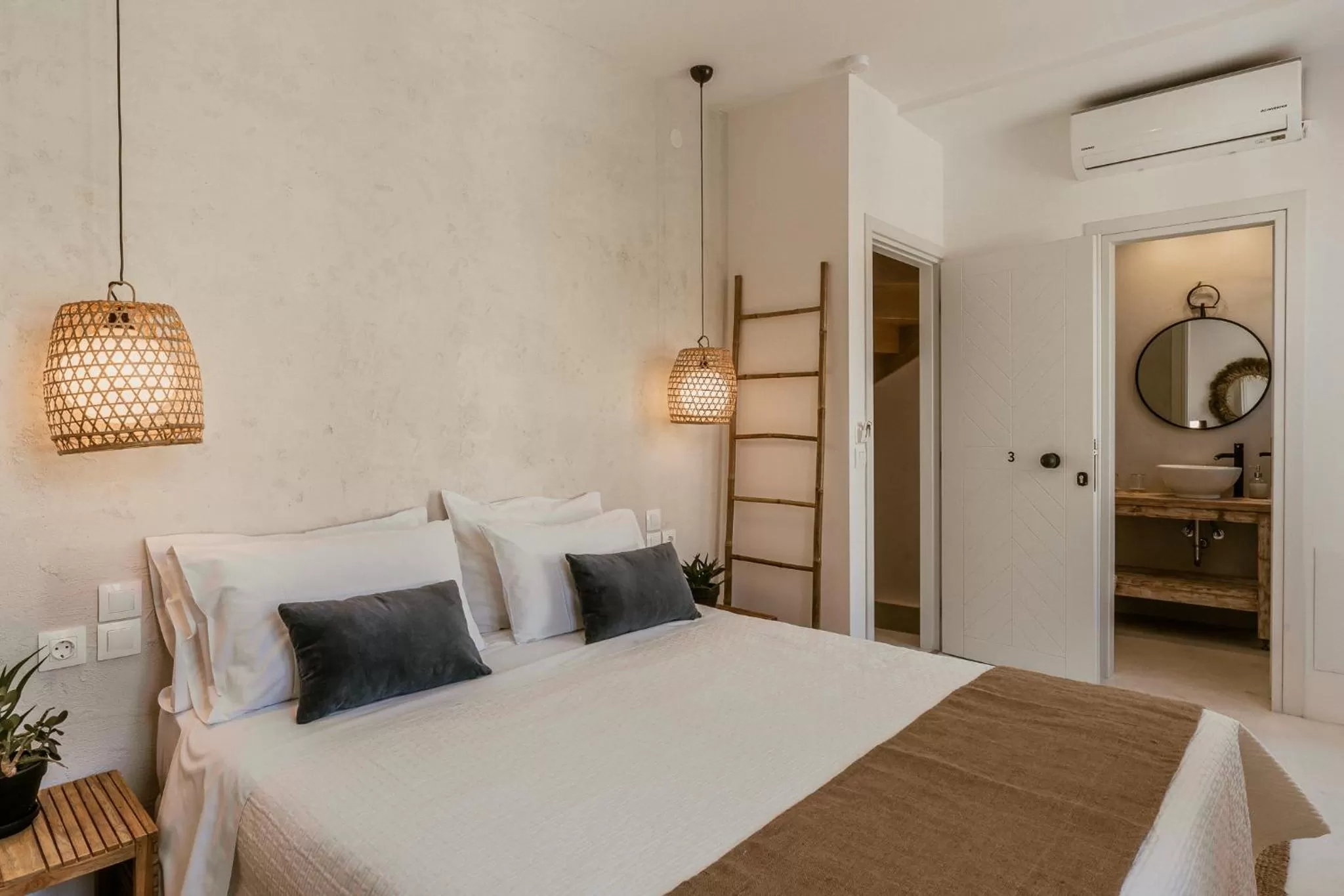 Photo of the whole room, Bed in BOĒM Boutique Hotel Lefkada