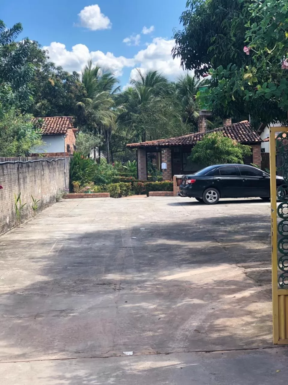 Parking, Property Building in Pousada do Riacho