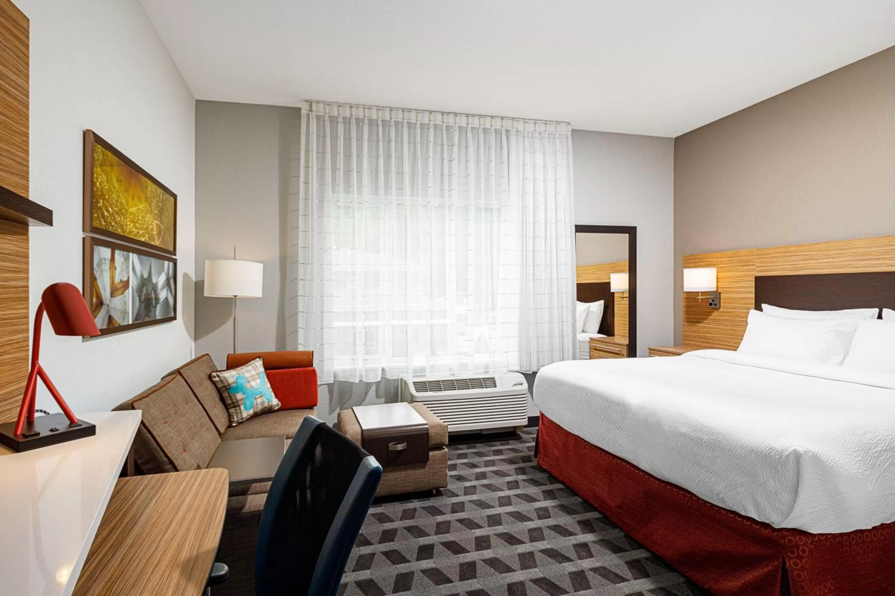 Bedroom, Bed in TownePlace Suites by Marriott Ironton
