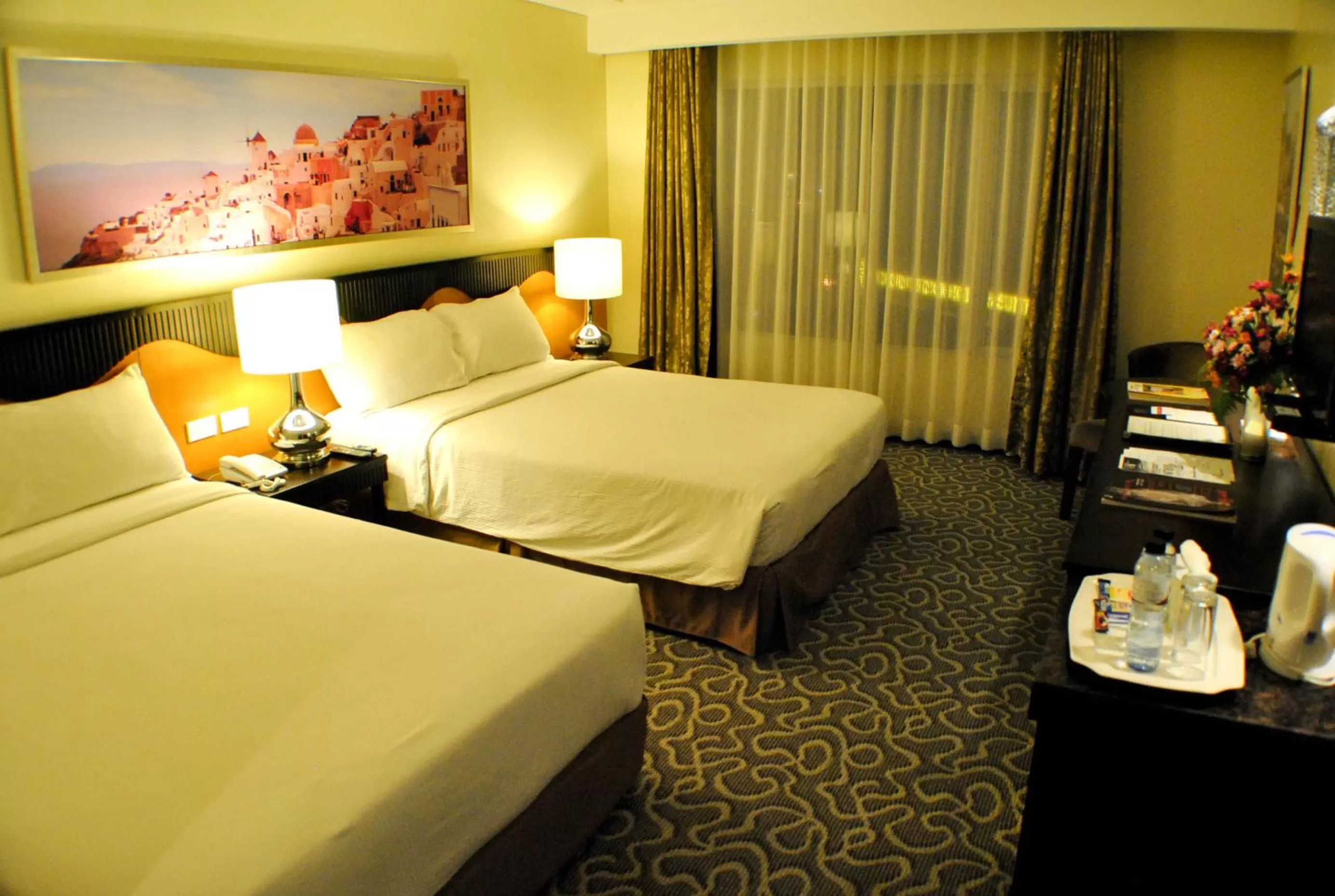 Photo of the whole room, Bed in Hotel Elizabeth Cebu