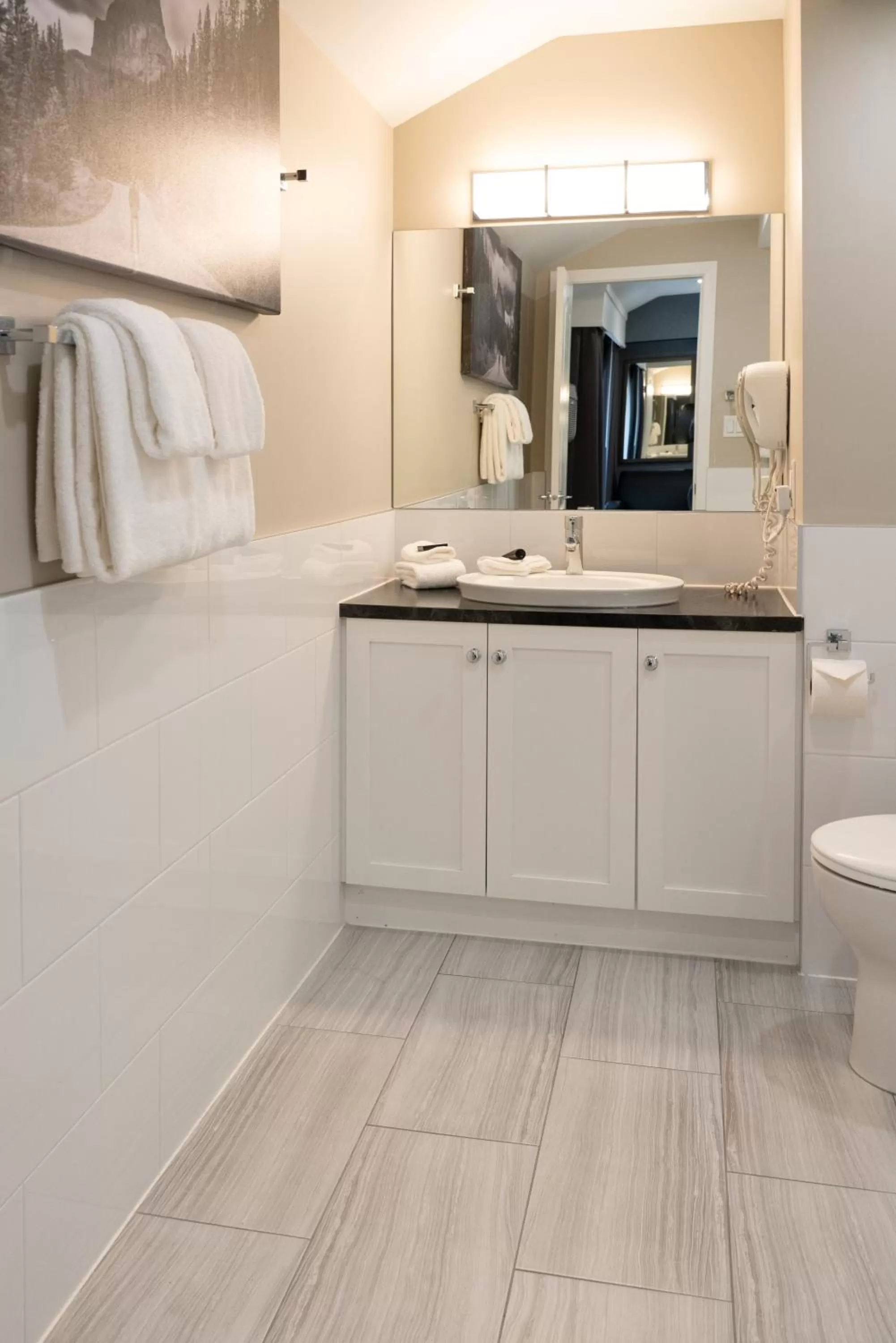 Bathroom in Red Carpet Inn