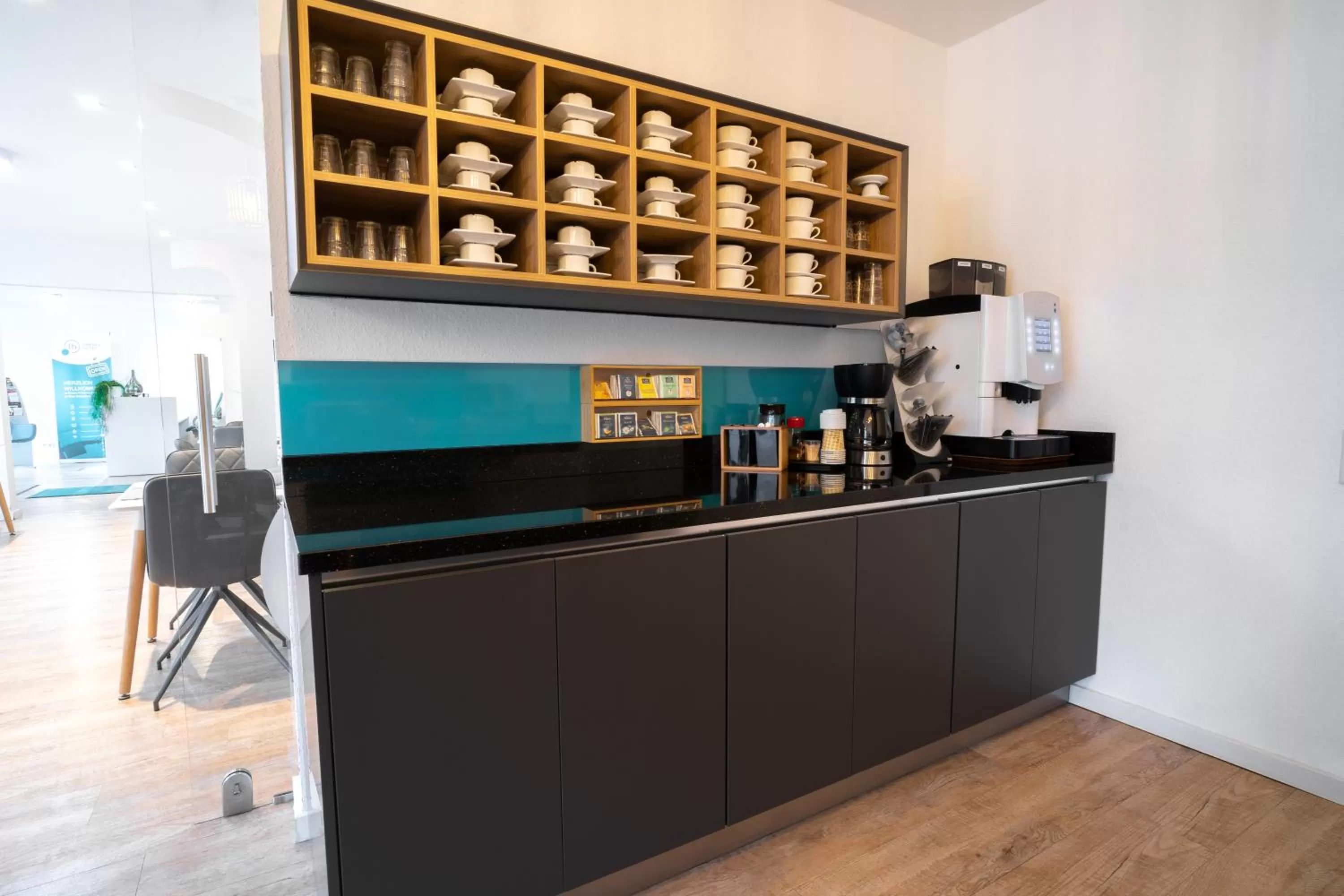 Kitchen or kitchenette in Friends Hotel Bad Salzuflen