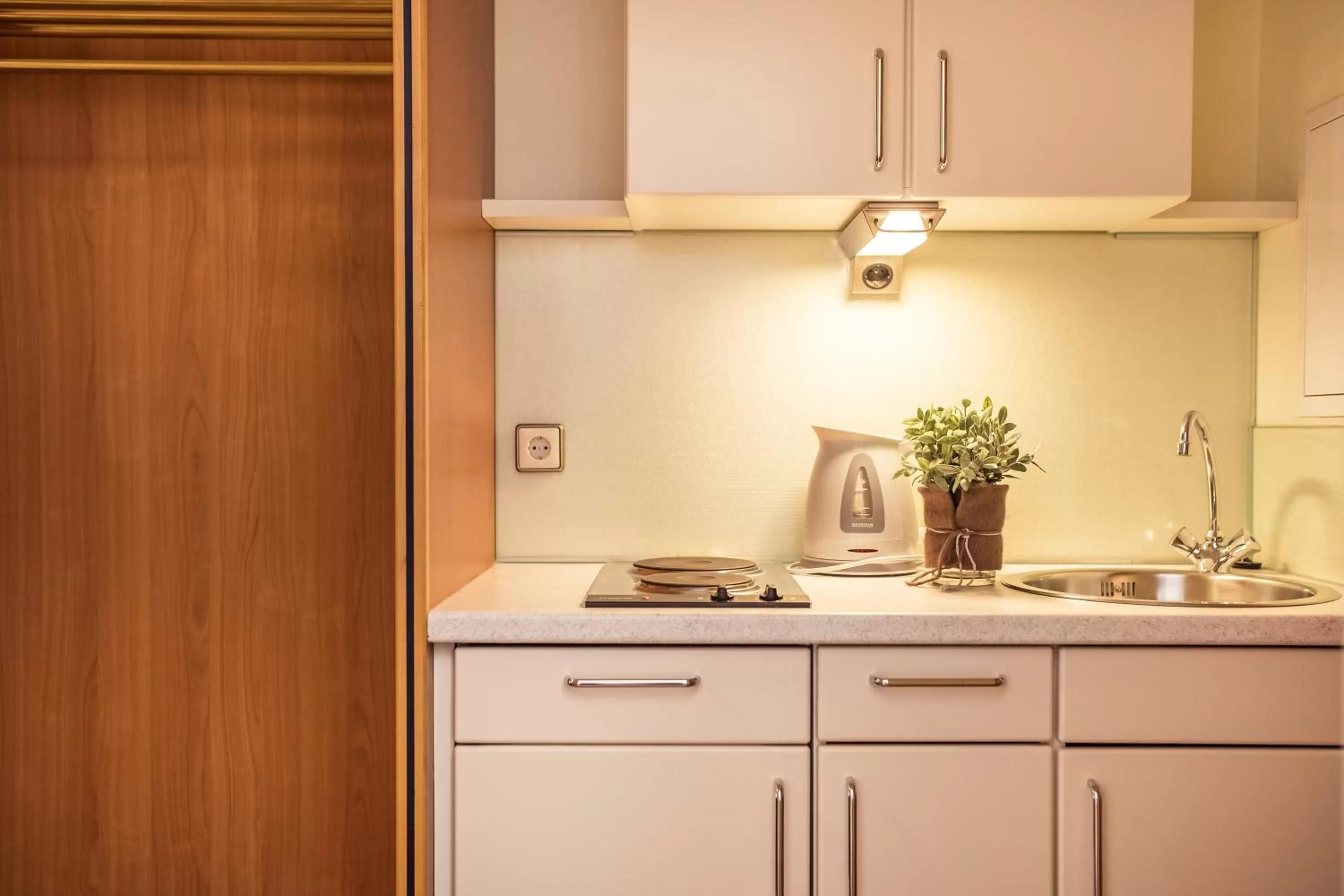 Kitchen or kitchenette in Sunderland Hotel