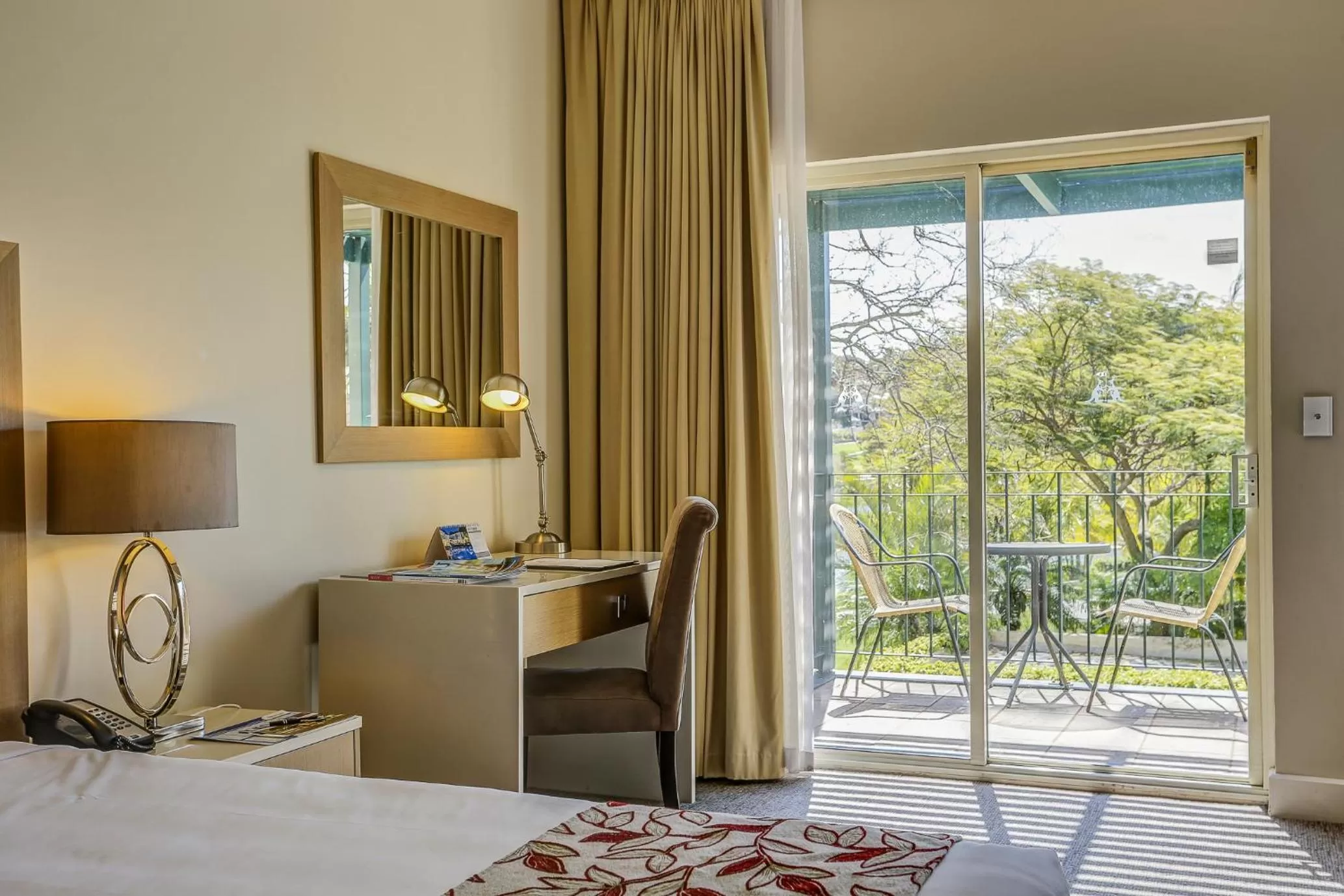 Day, Bed in Joondalup Resort
