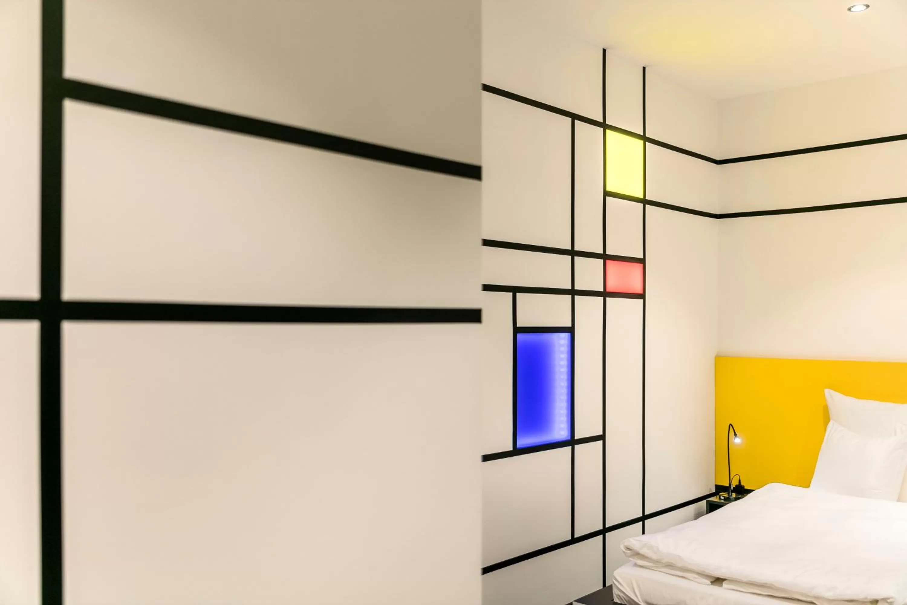 Decorative detail, Bed in Pytloun Imperial Design Suites