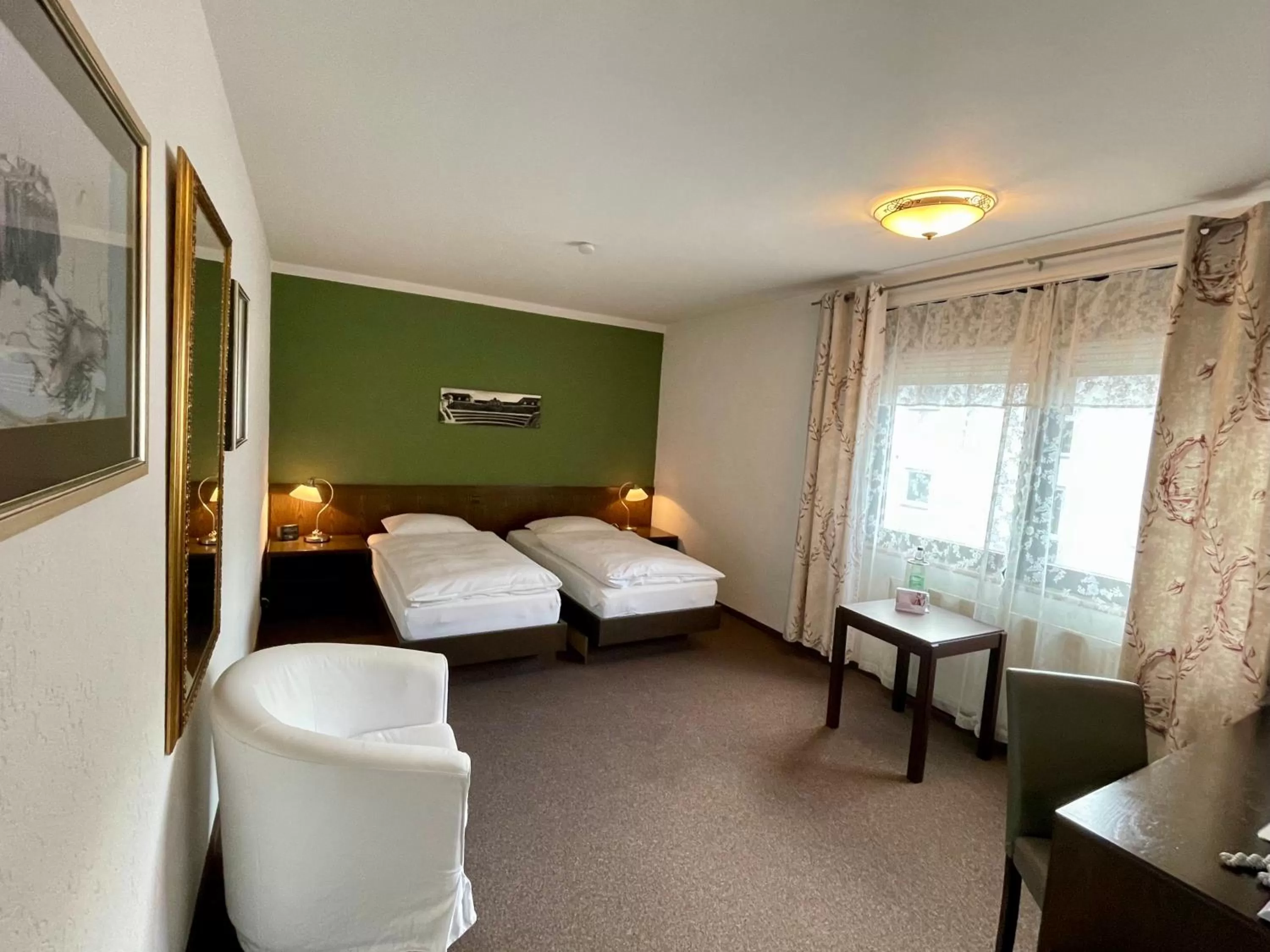 Bed in Hotel Brunnenhof