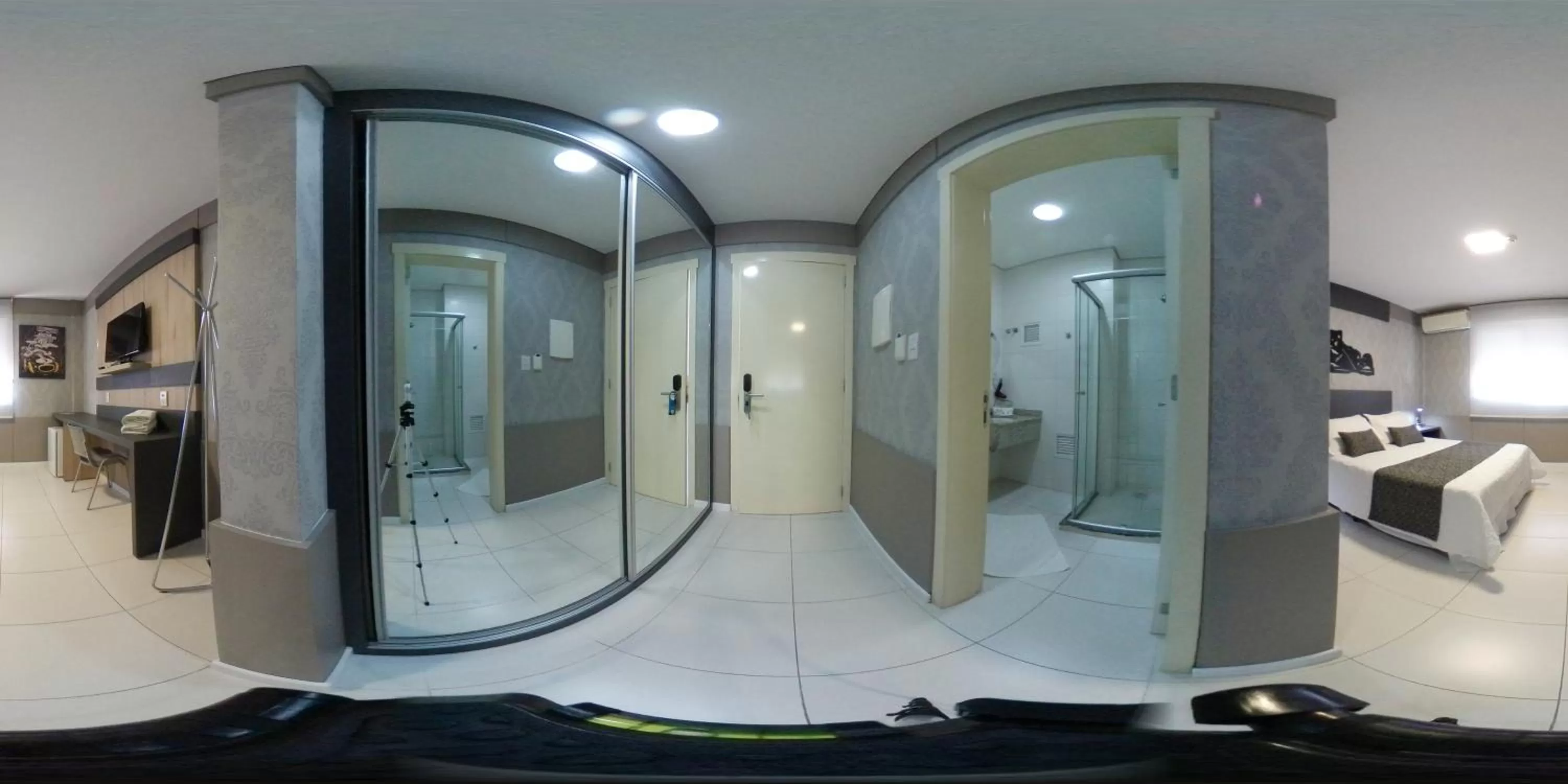 Shower in Hotel Ville House Premium