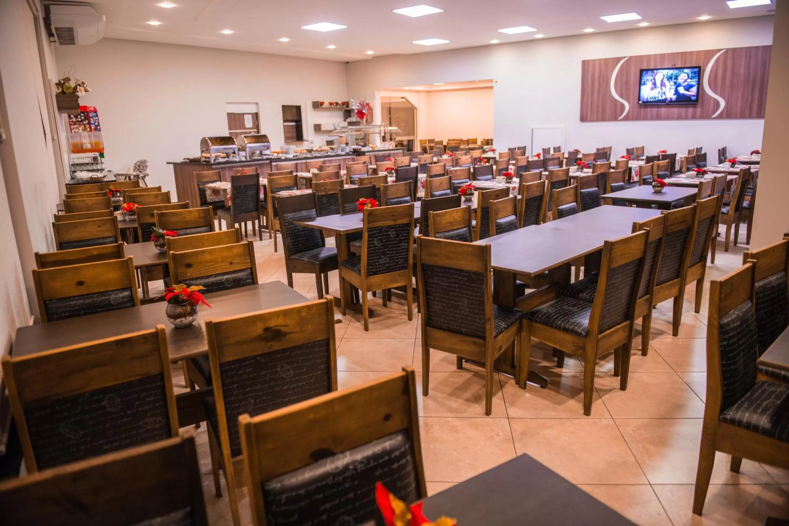 Restaurant/places to eat in Iguassu Express Hotel