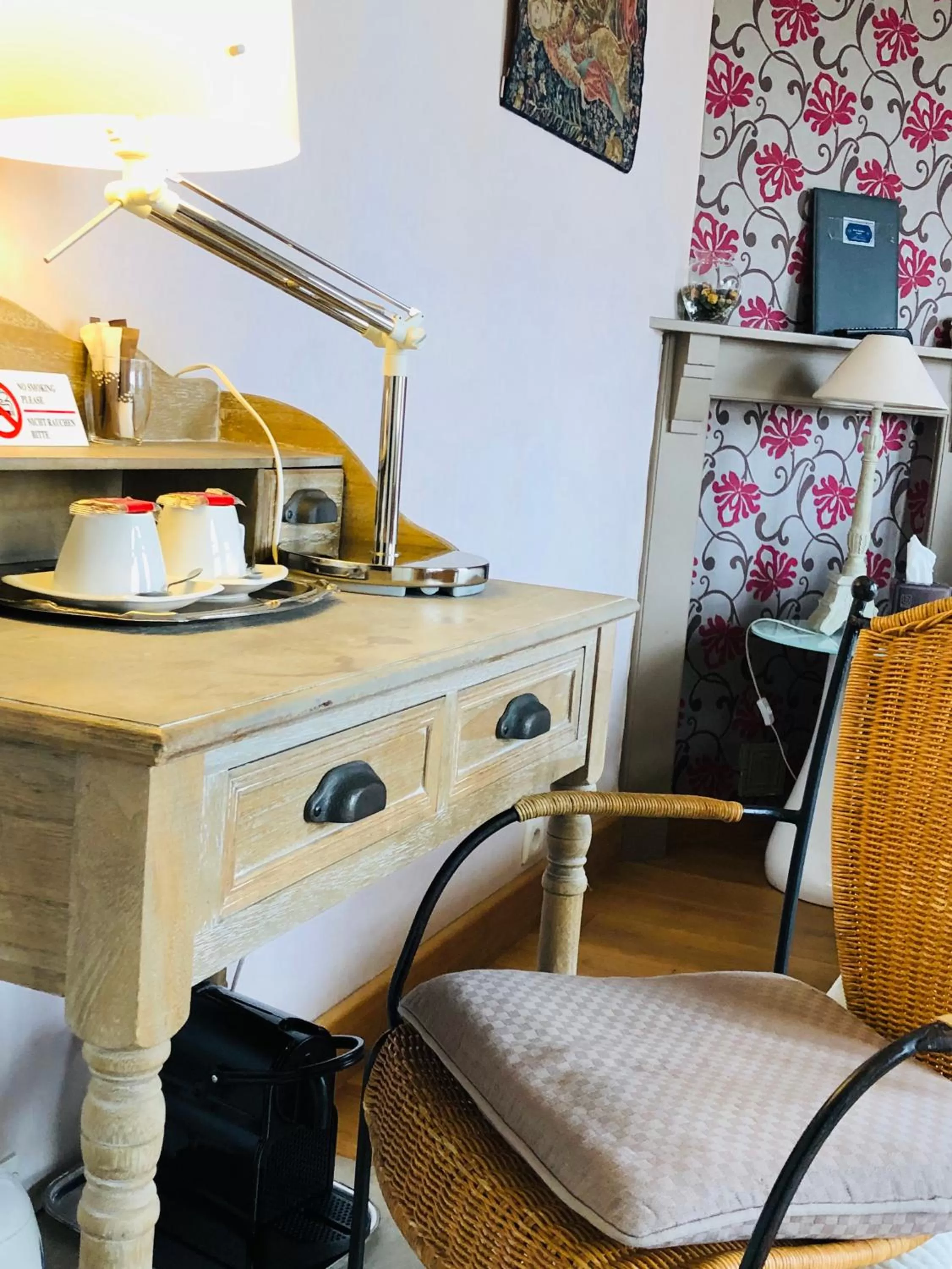 Communal lounge/ TV room in B&B Coupure