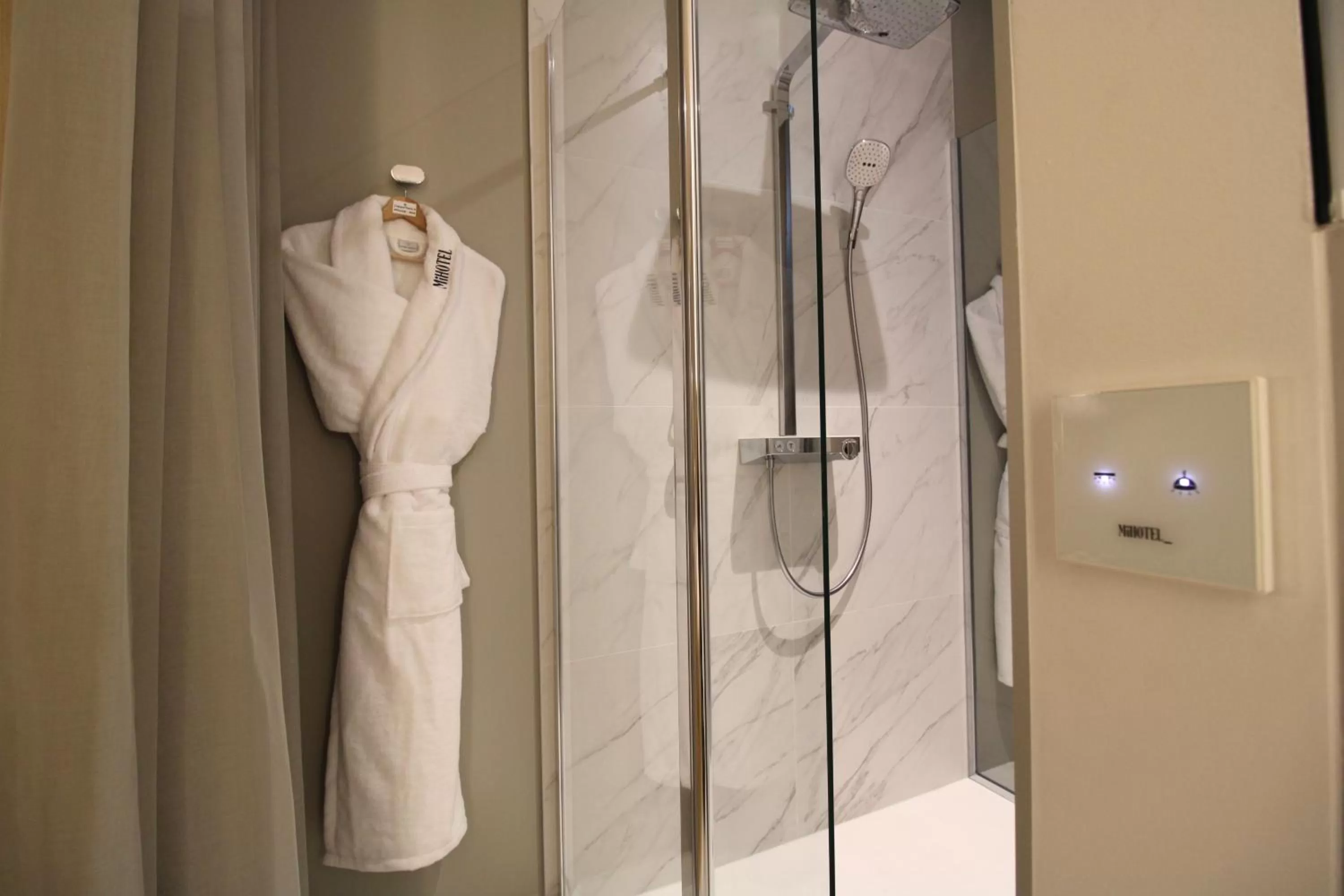 Bathroom in MiHotel Sala