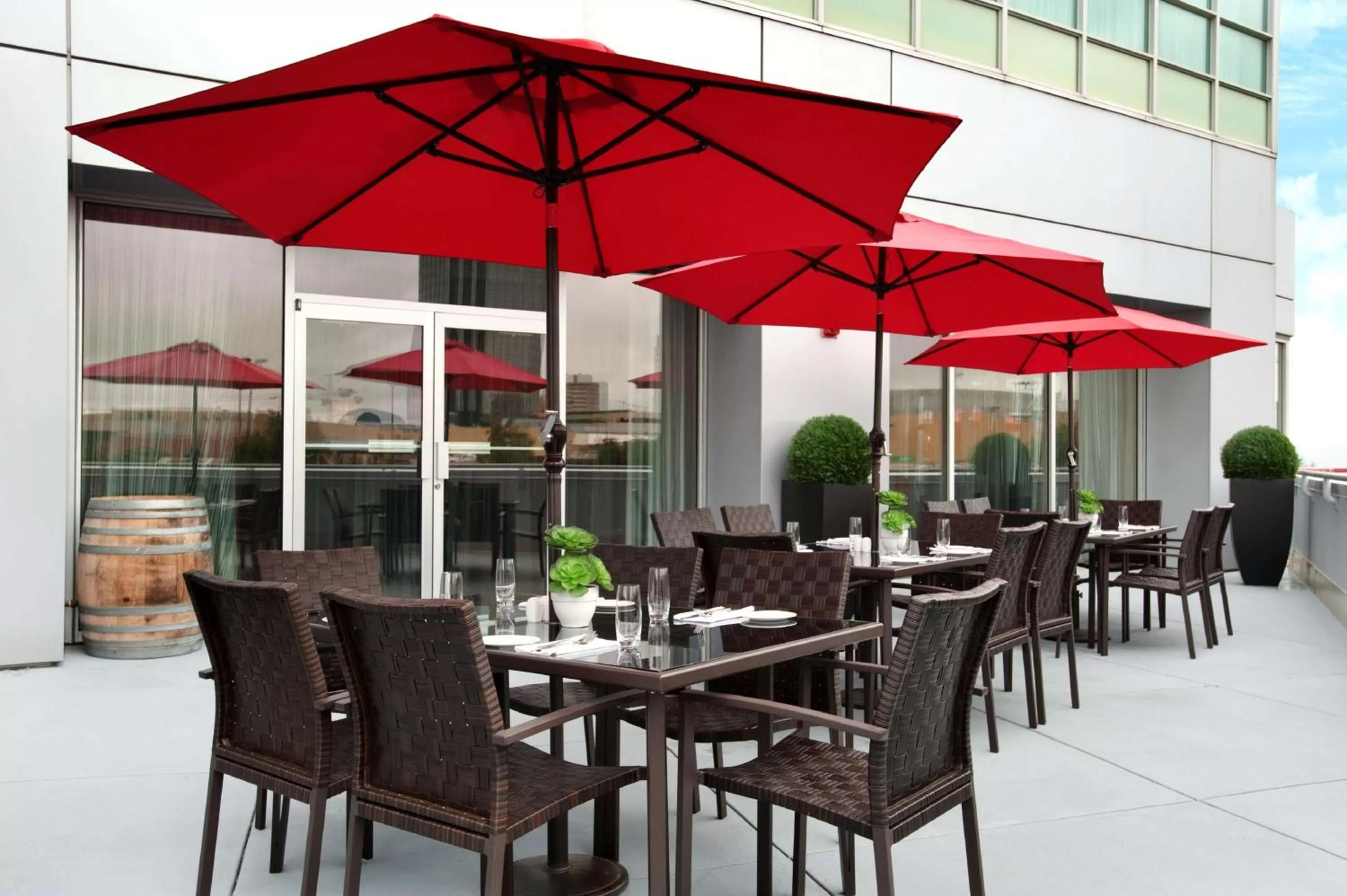 Restaurant/places to eat in Hilton Vancouver Metrotown