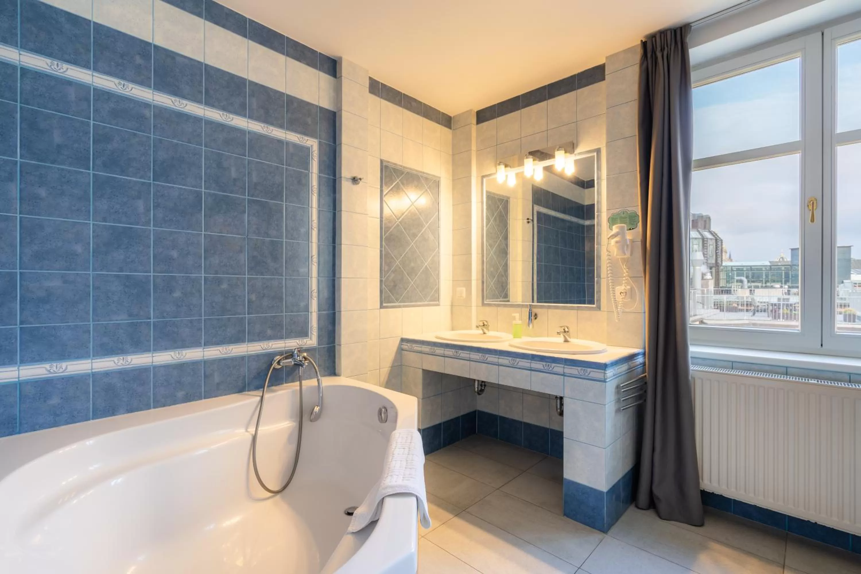 Bathroom in EA ApartHotel Melantrich