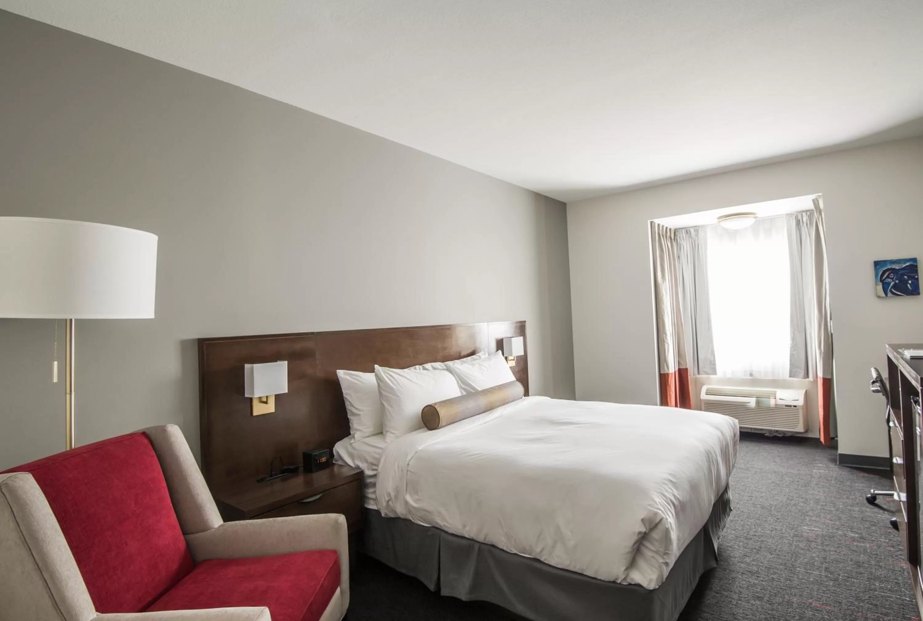 Bed in Edgewater Hotel