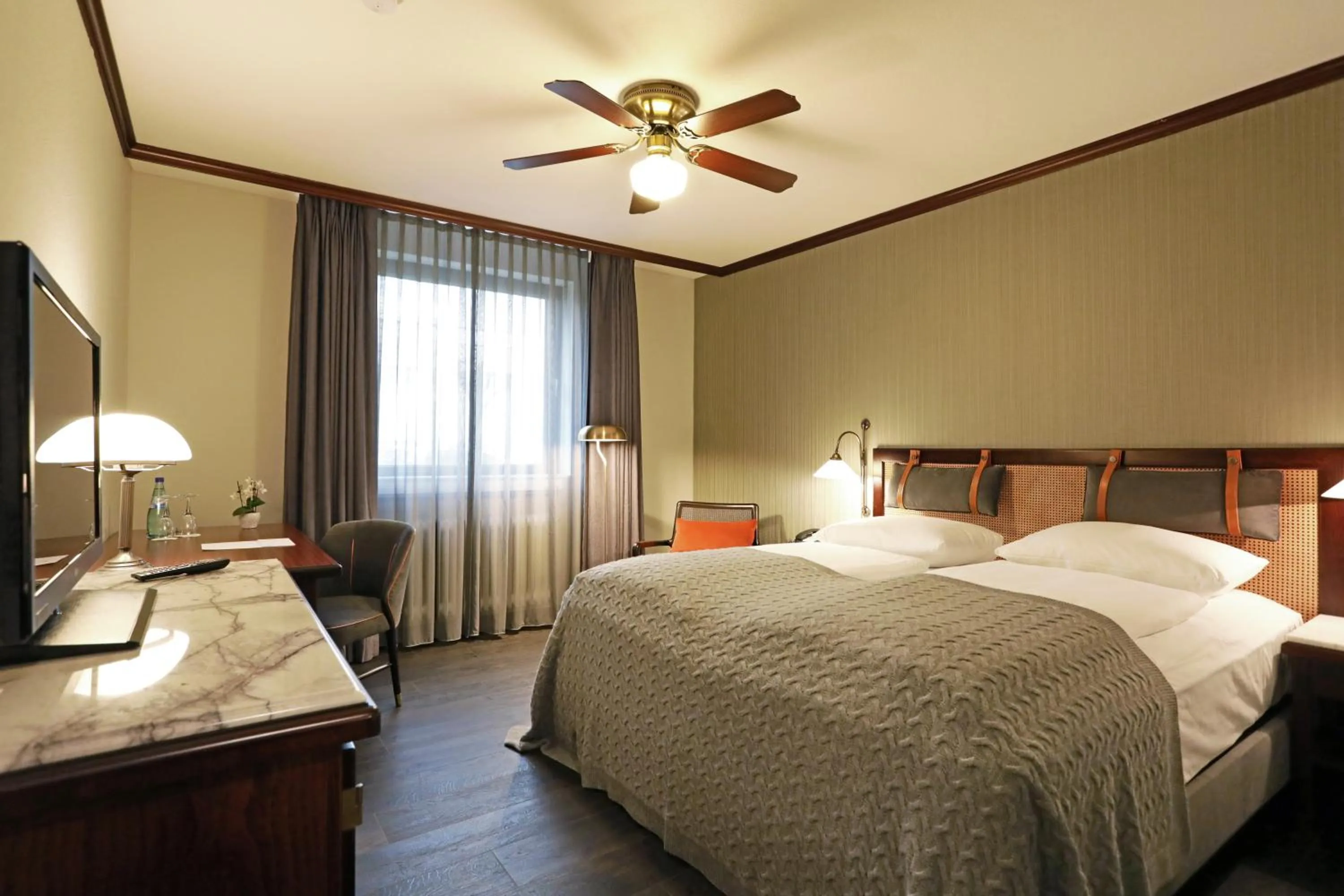 Photo of the whole room, Bed in Mercure Hotel Frankfurt Airport Langen