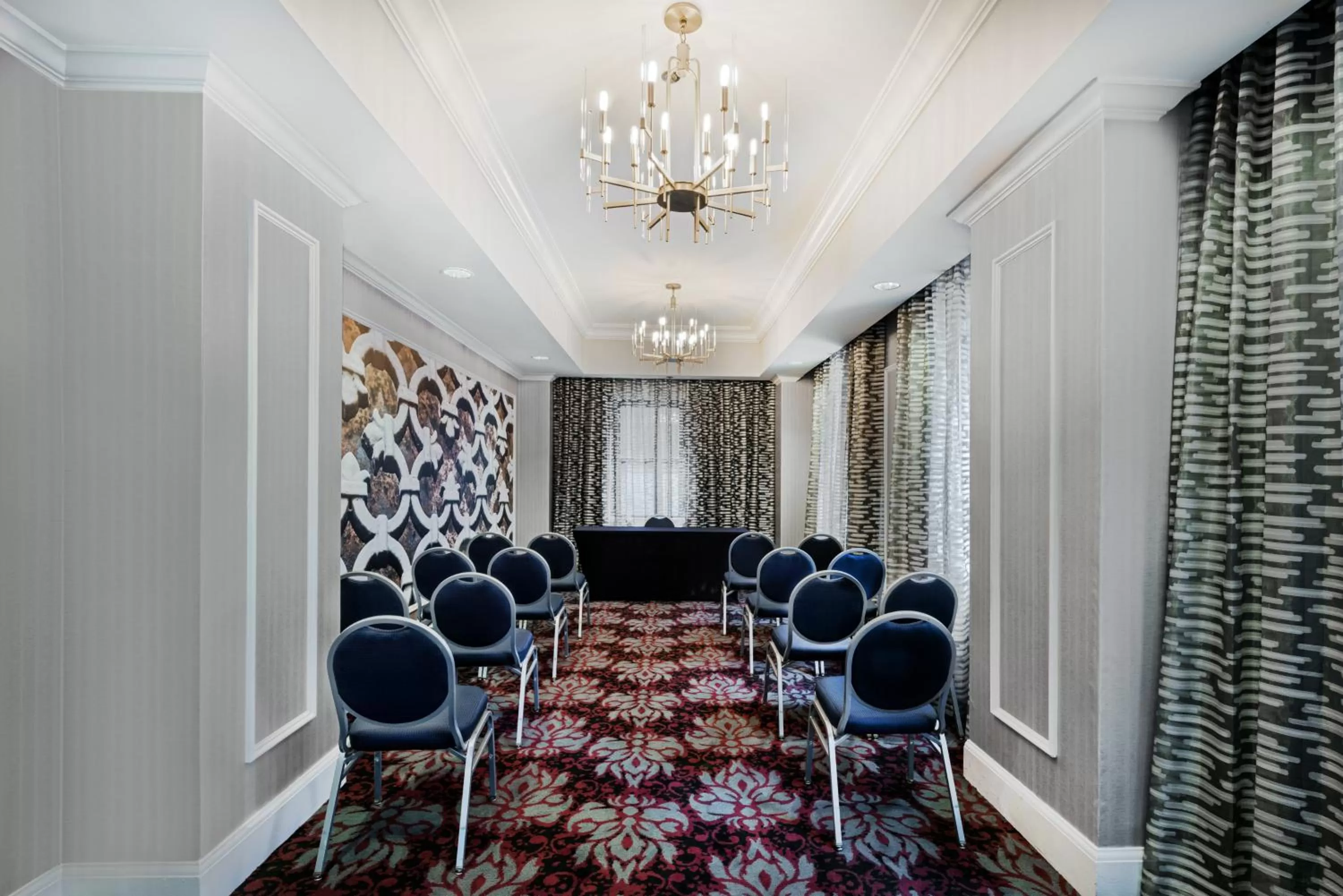 Meeting/conference room in Hotel Indigo Dallas Downtown by IHG