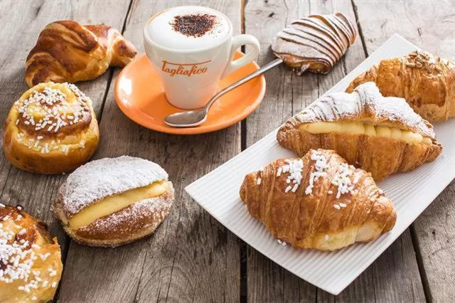 Breakfast in Donna Elena B&B