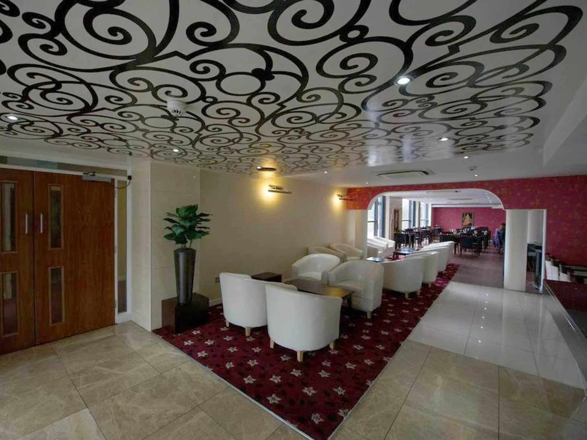 Lounge or bar in Ramada Birmingham Oldbury M5 J2