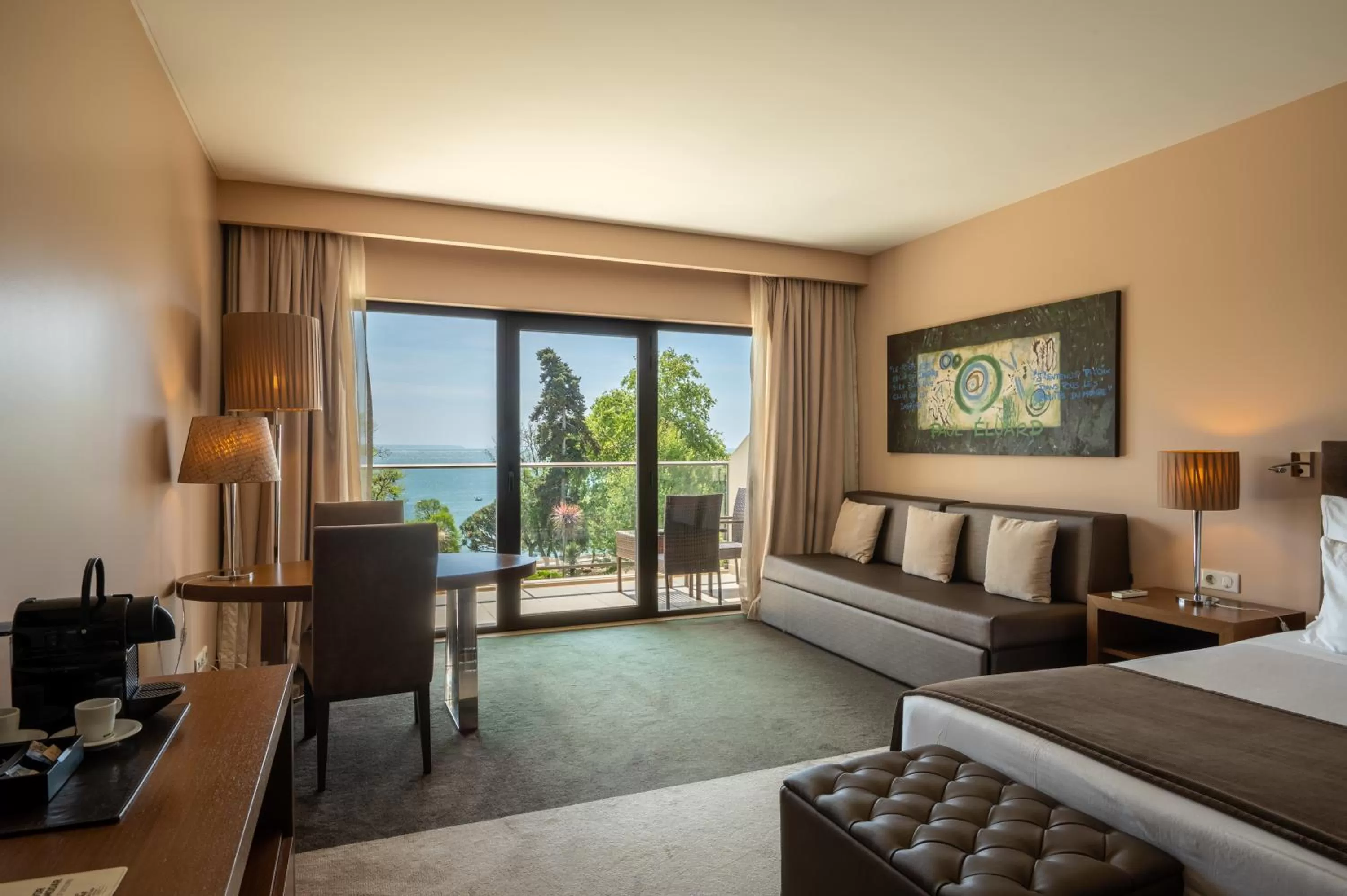 Bedroom, Bed in Vila Gale Collection Palácio dos Arcos