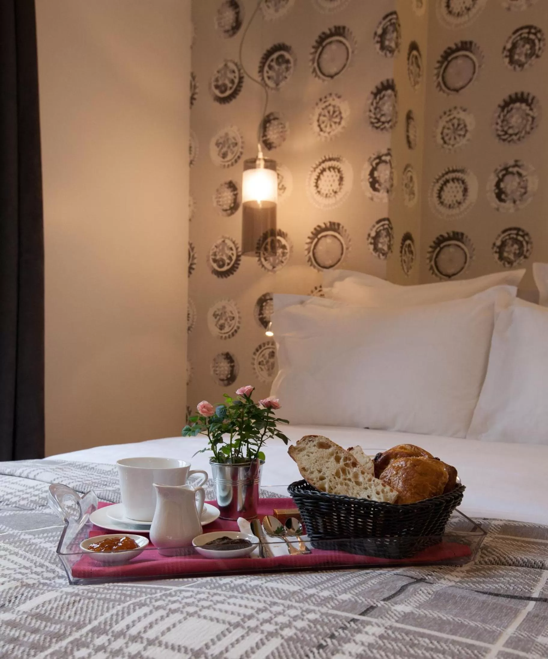 Bedroom, Bed in Le Mireille