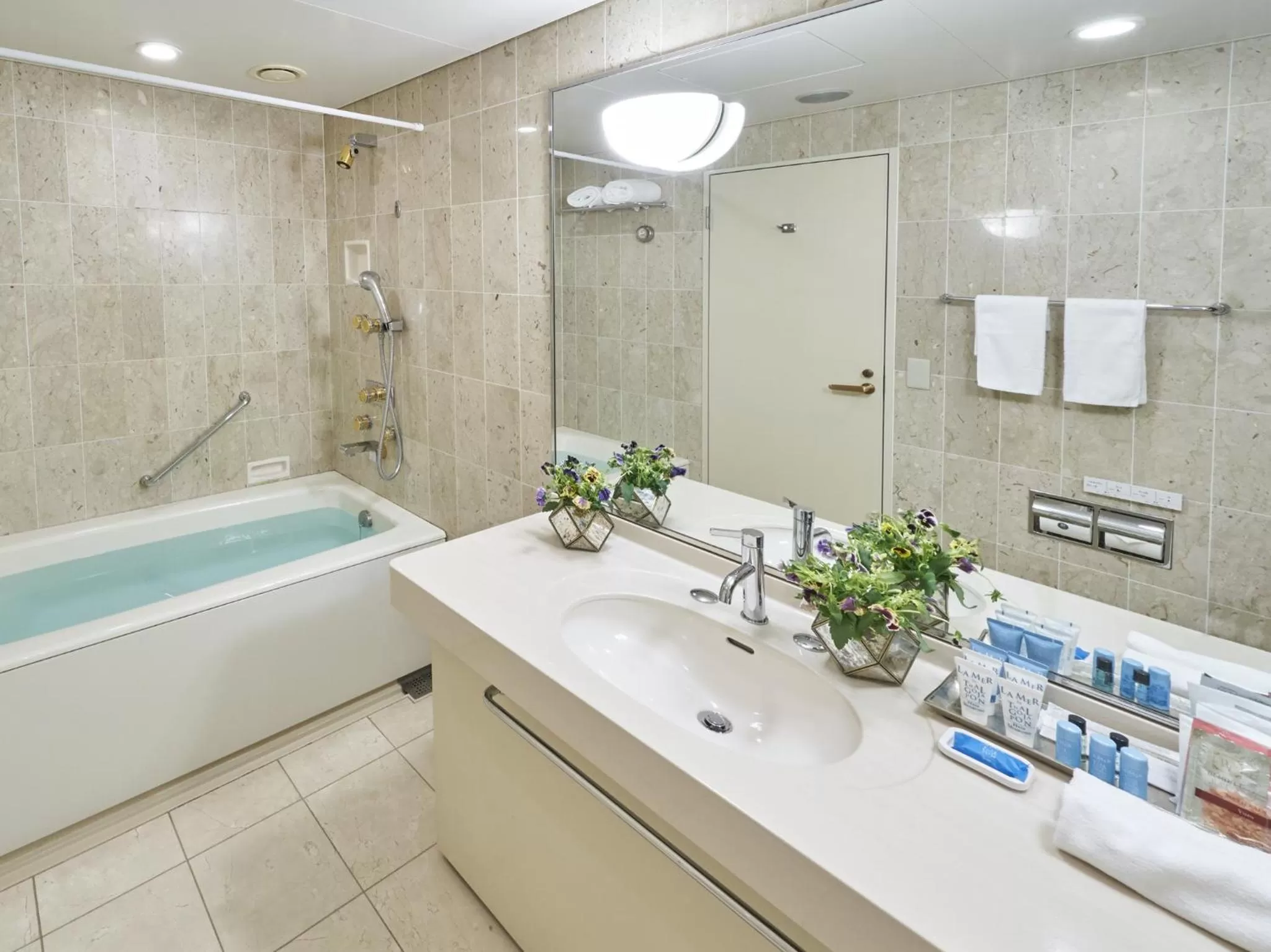 Shower in Rihga Royal Hotel Kokura Fukuoka