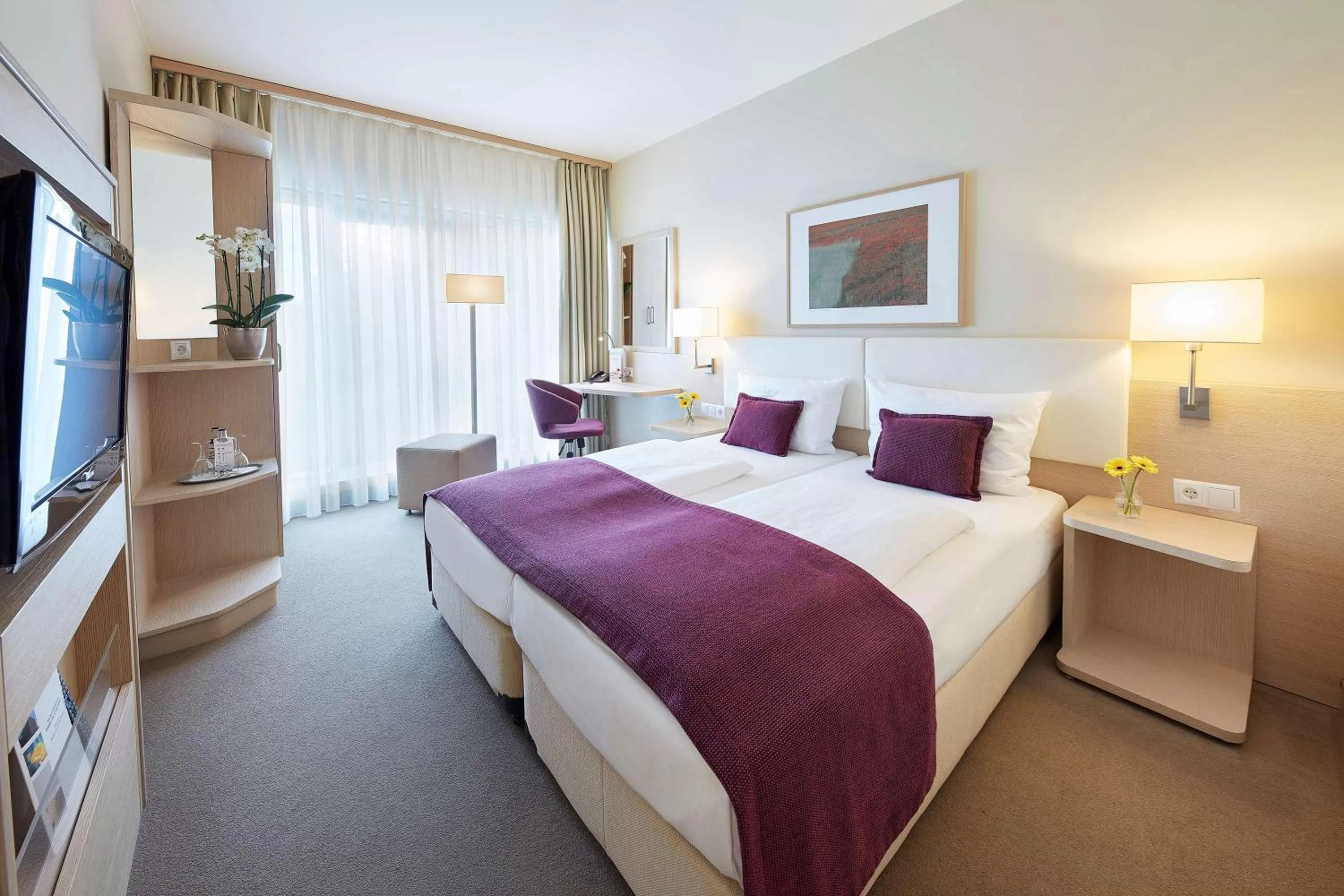 Photo of the whole room, Bed in GHOTEL hotel & living Koblenz