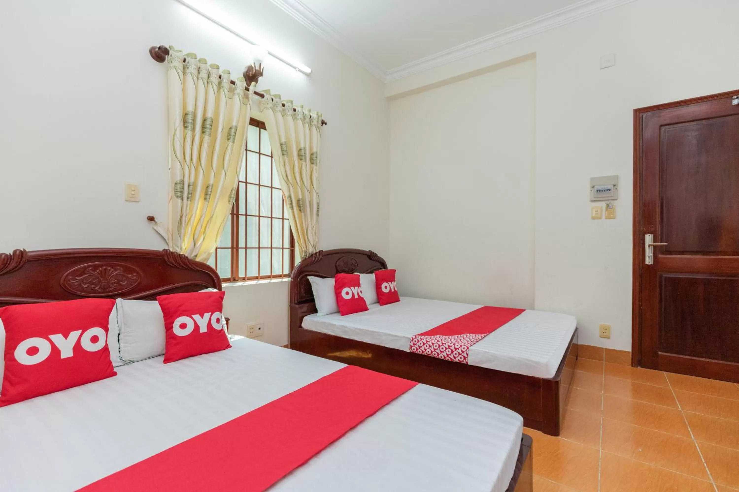 Photo of the whole room, Bed in Lien Thuy Hotel