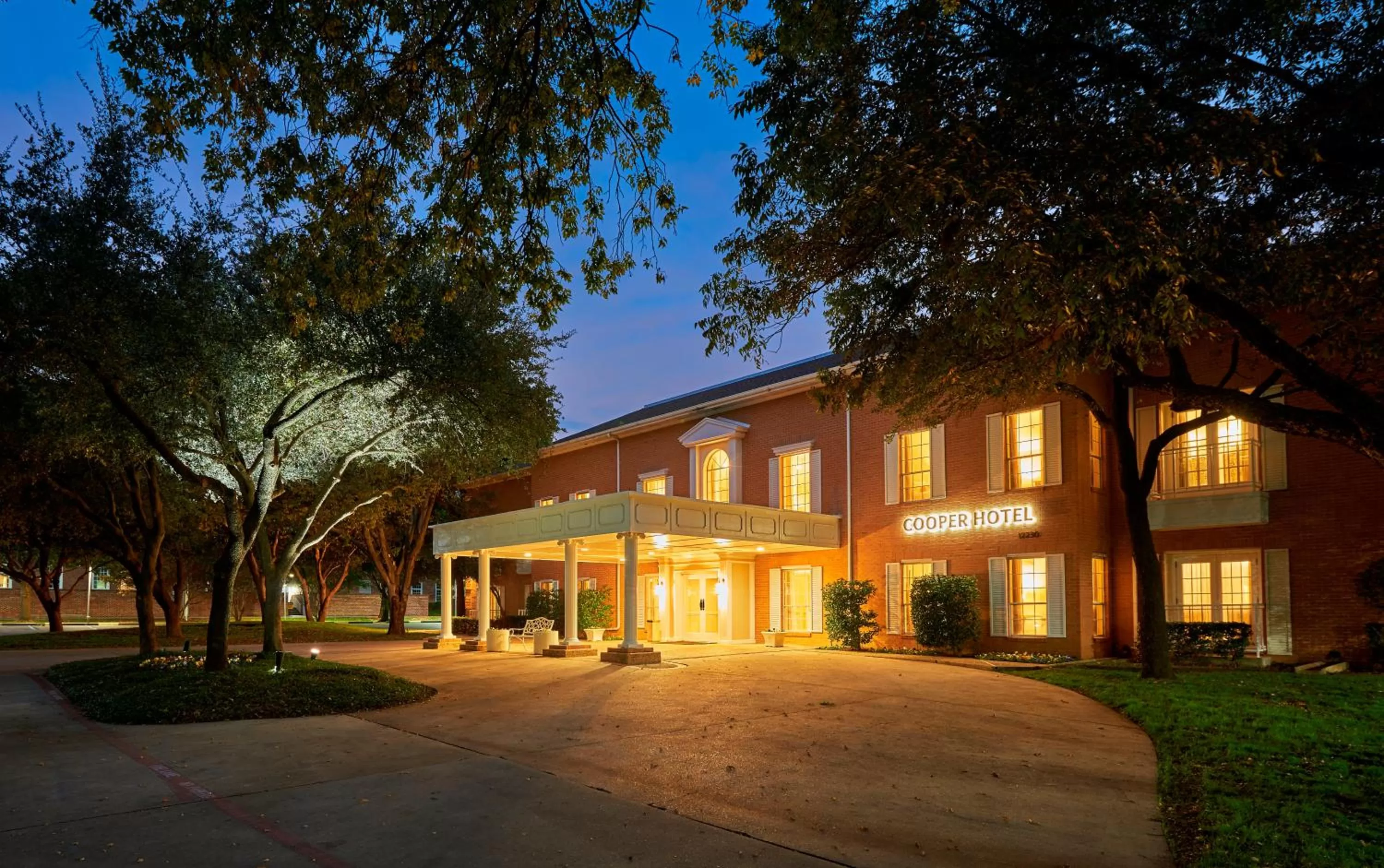 Property building in Cooper Hotel Conference Center & Spa