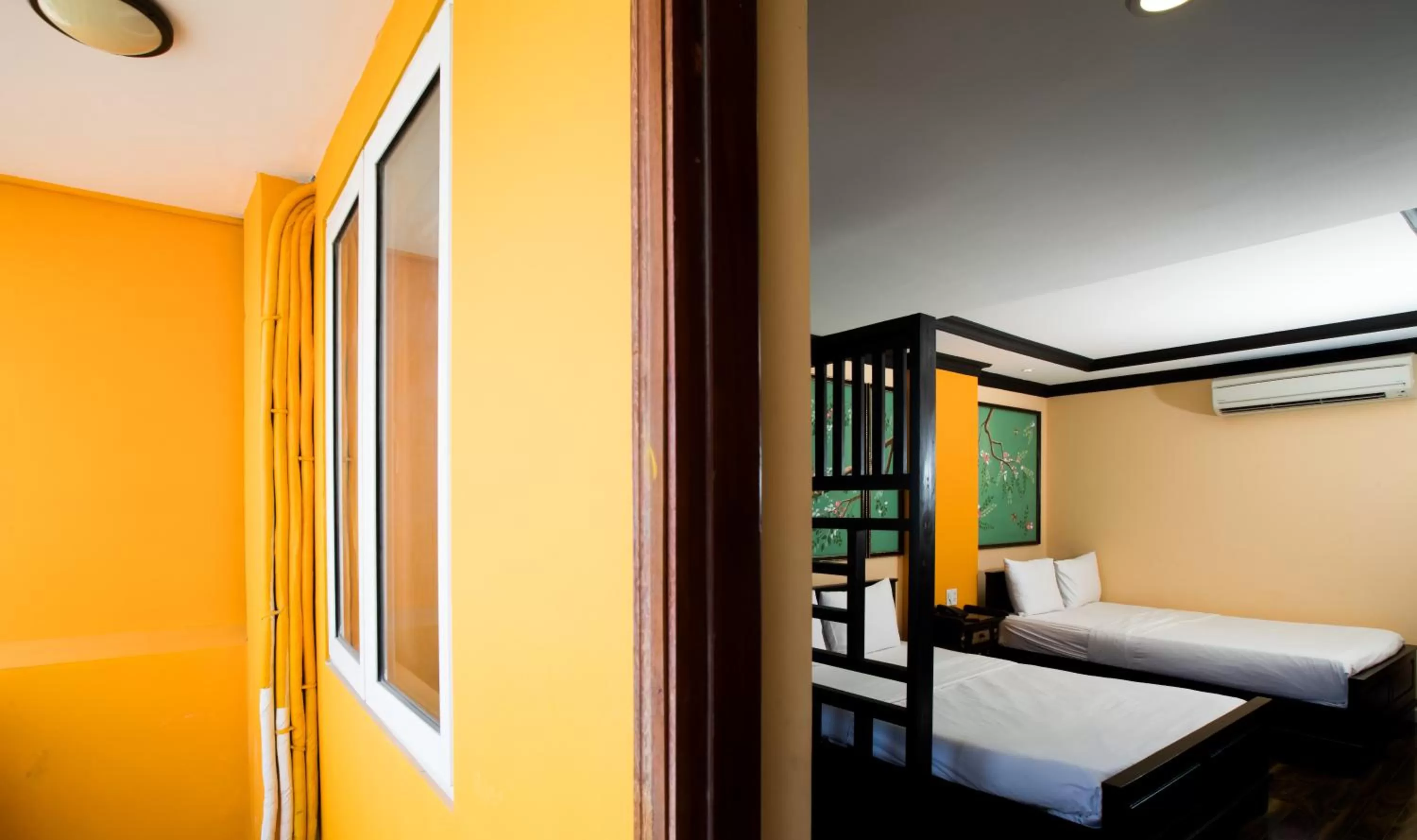 Balcony/Terrace, Bed in Ipeace Hotel - Bùi Viện Walking Street