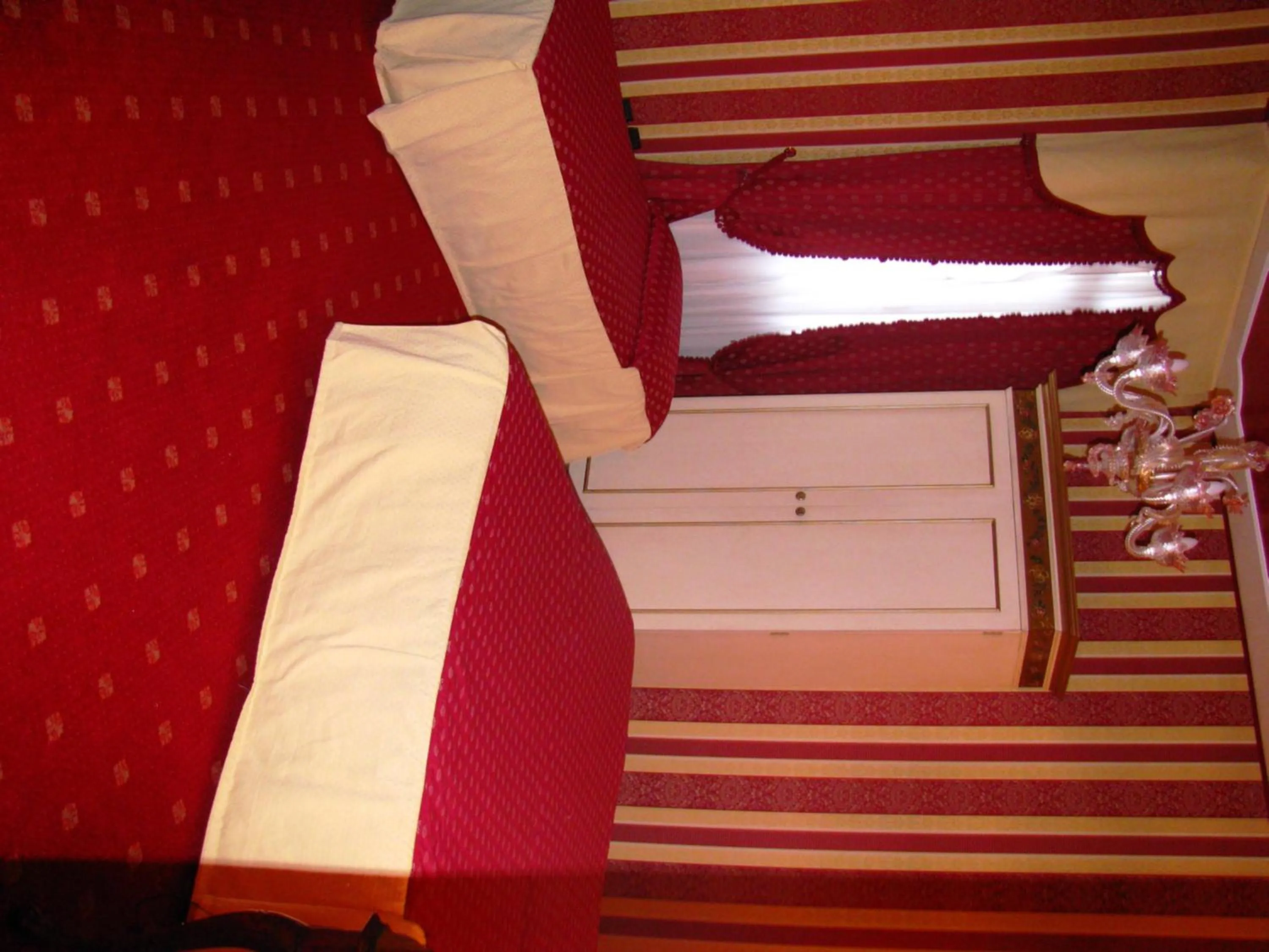 Bed in Hotel Belle Epoque