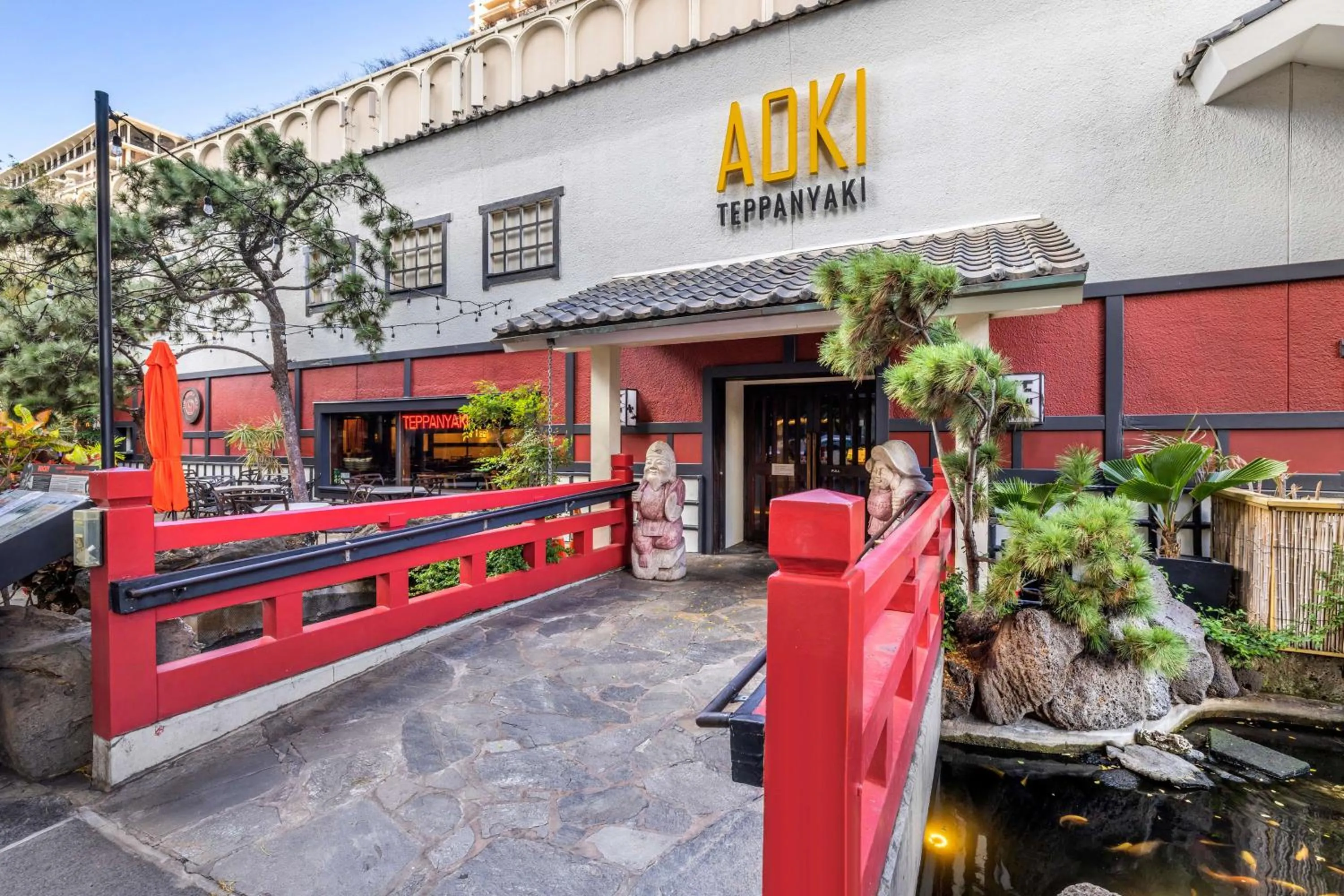 Restaurant/places to eat in Hilton Grand Vacation Club The Grand Islander Waikiki Honolulu