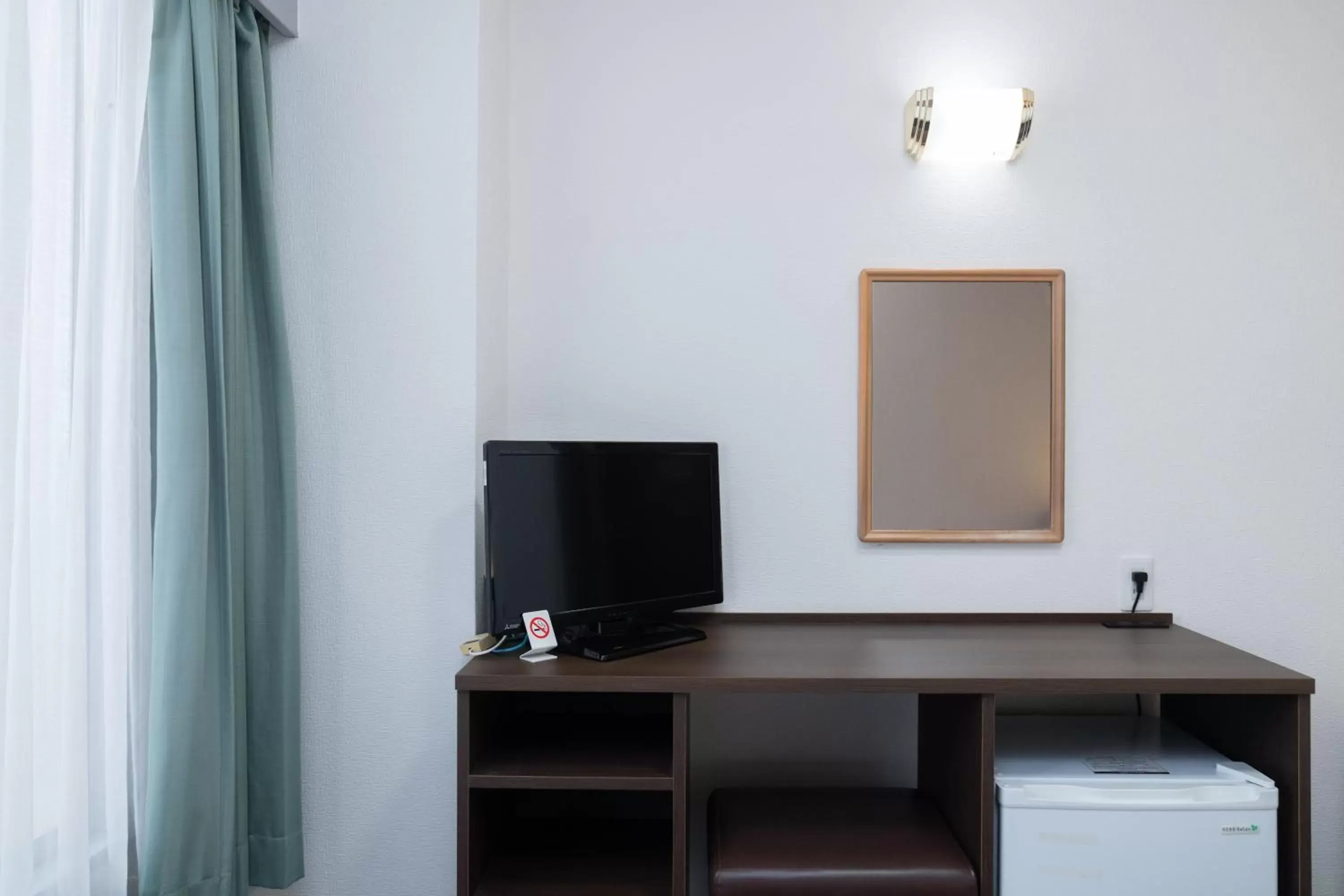 Double Room with Small Double Bed - Smoking in Heiwadai Hotel Tenjin Double Room with Small Double Bed - Smoking in Heiwadai Hotel Tenjin