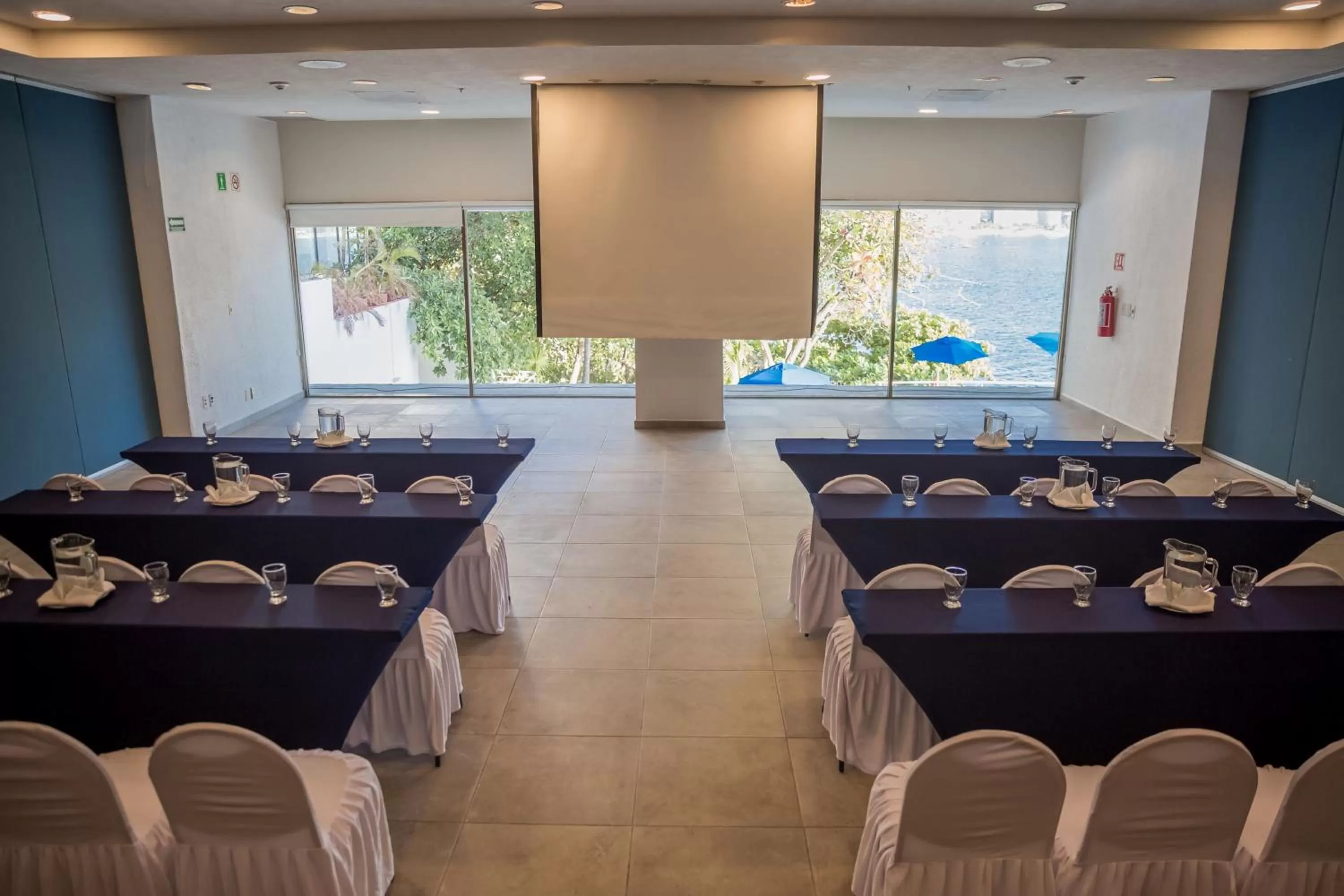 Spa and wellness centre/facilities in Holiday Inn Resort Acapulco, an IHG Hotel