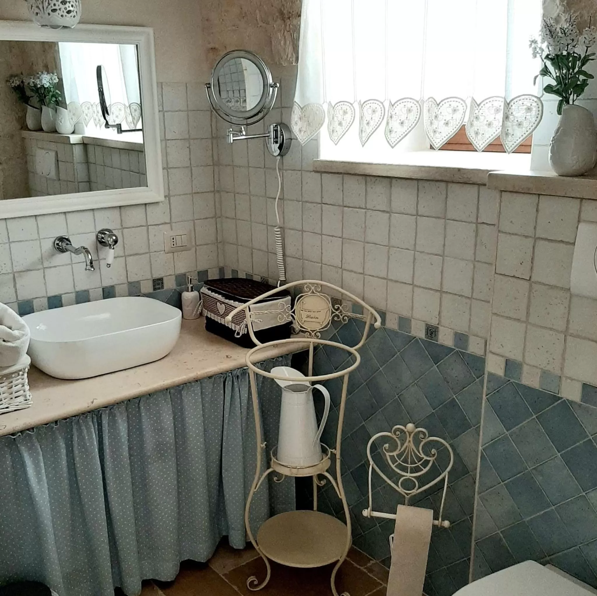 Bathroom in Trulli Antichi Mestieri - Widespread Trulli in the historic center