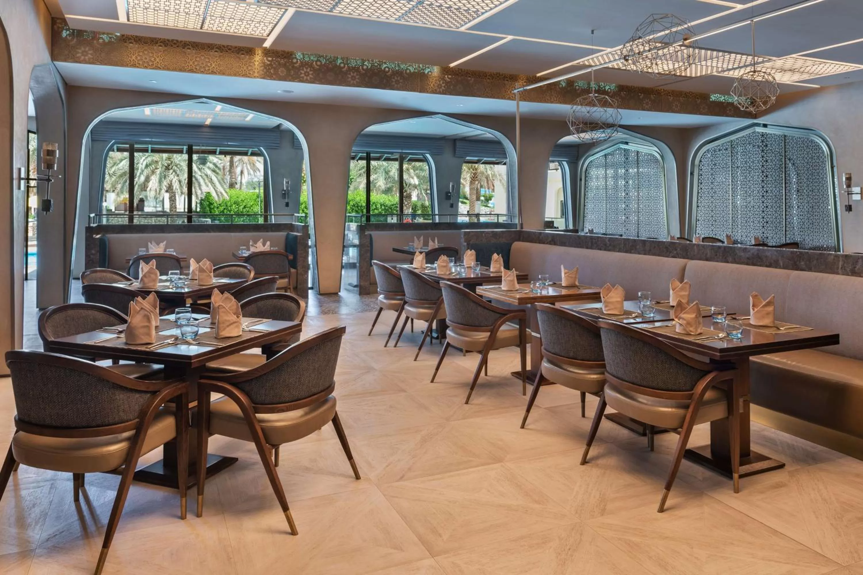 Restaurant/places to eat in Radisson Blu Hotel & Resort, Al Ain