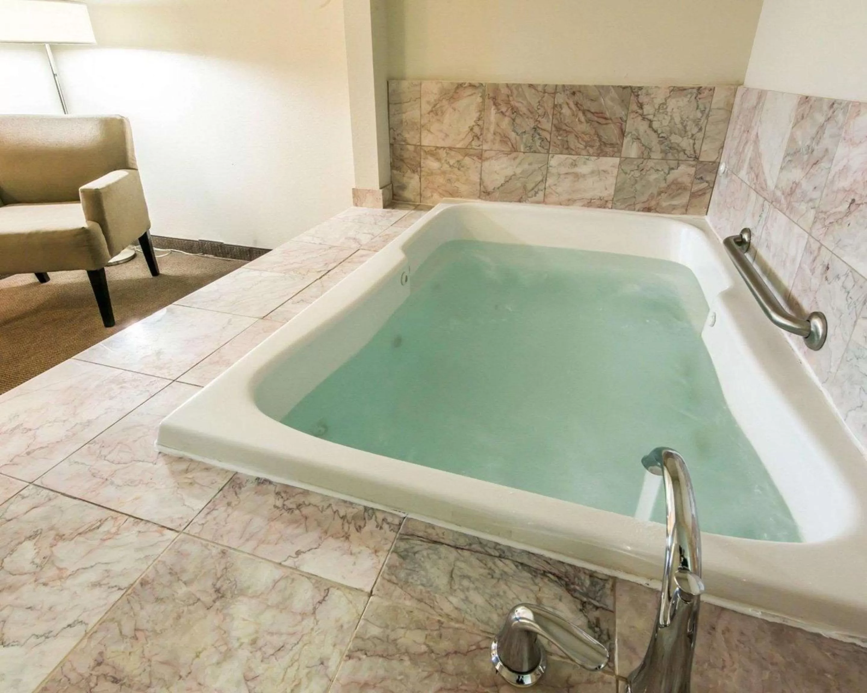 Bedroom in Sleep Inn & Suites Winchester near University