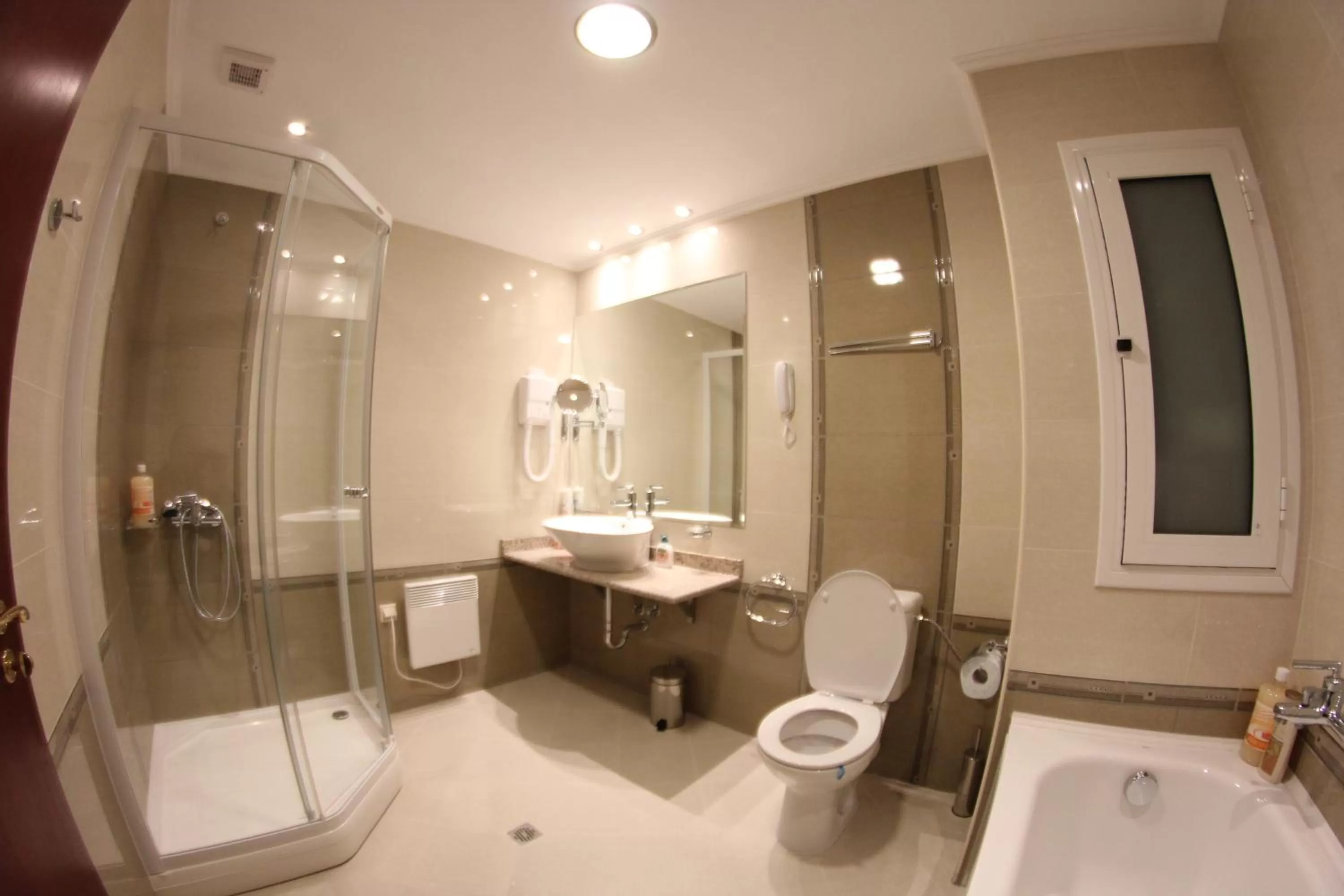 Bathroom in Downtown Bansko Resort