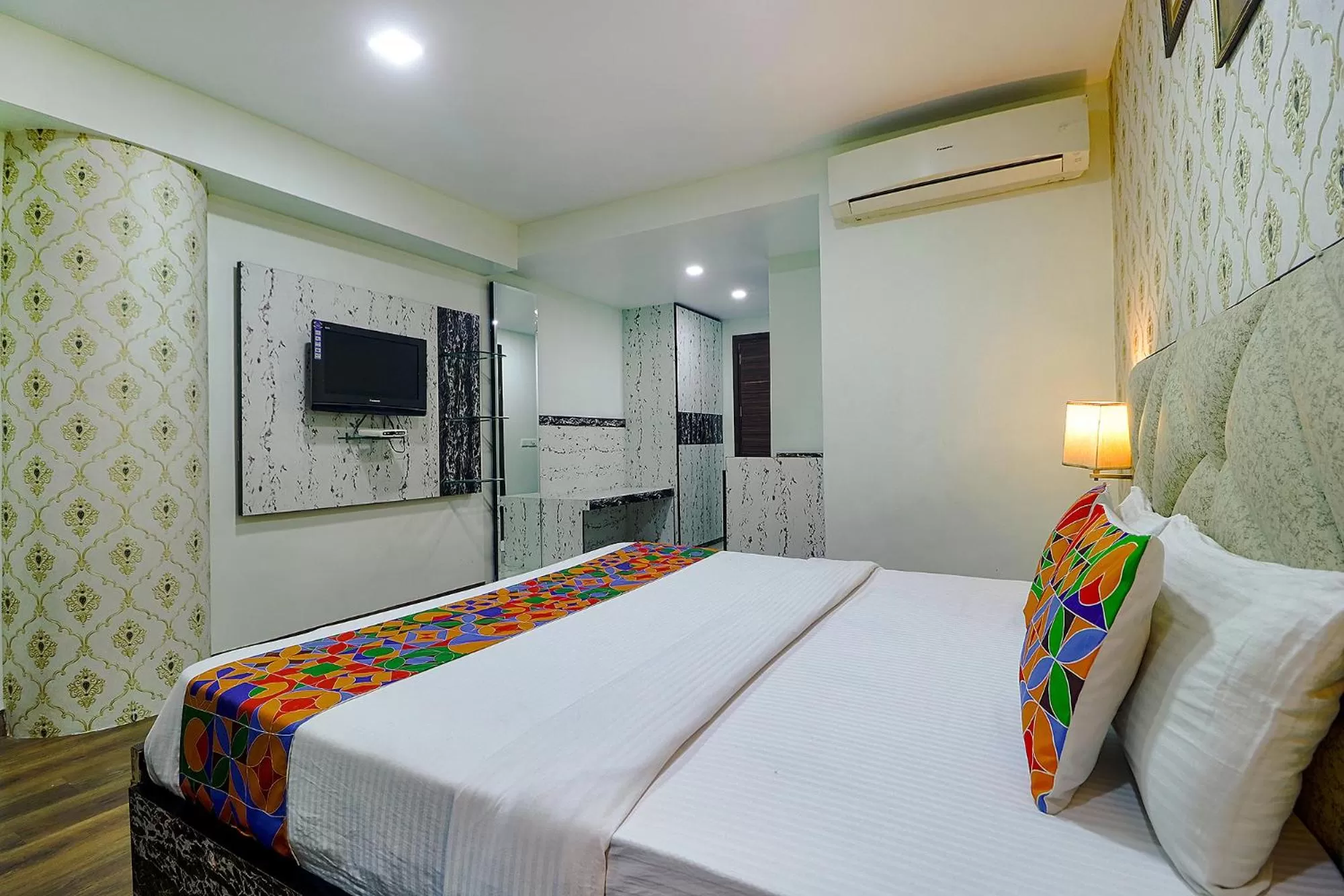 Photo of the whole room, Bed in FabHotel Prime Z Grand