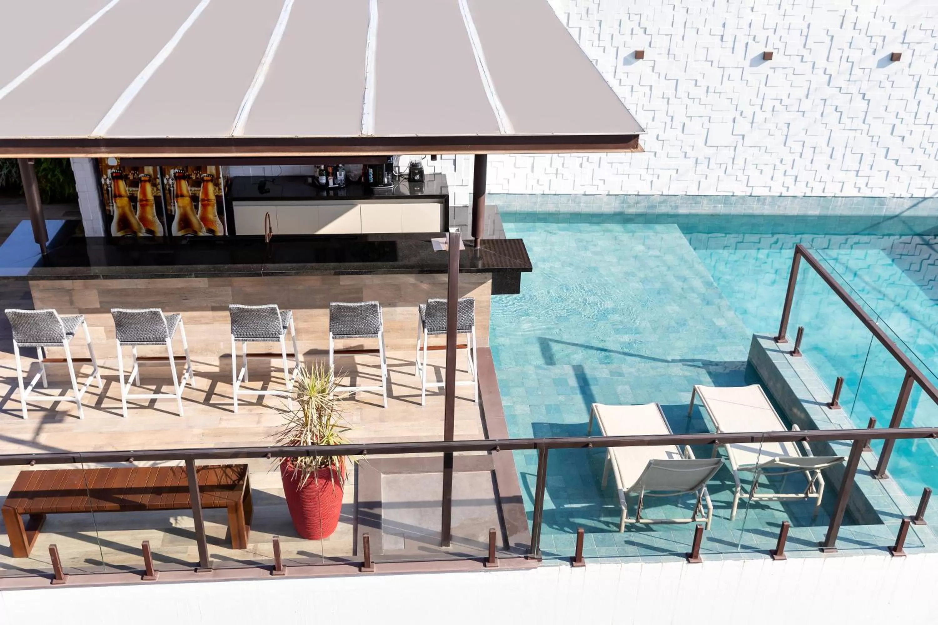 Swimming pool in Granterrara Hotel