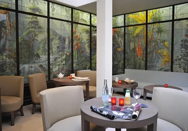 Lounge or bar in Hotel de L'Universite