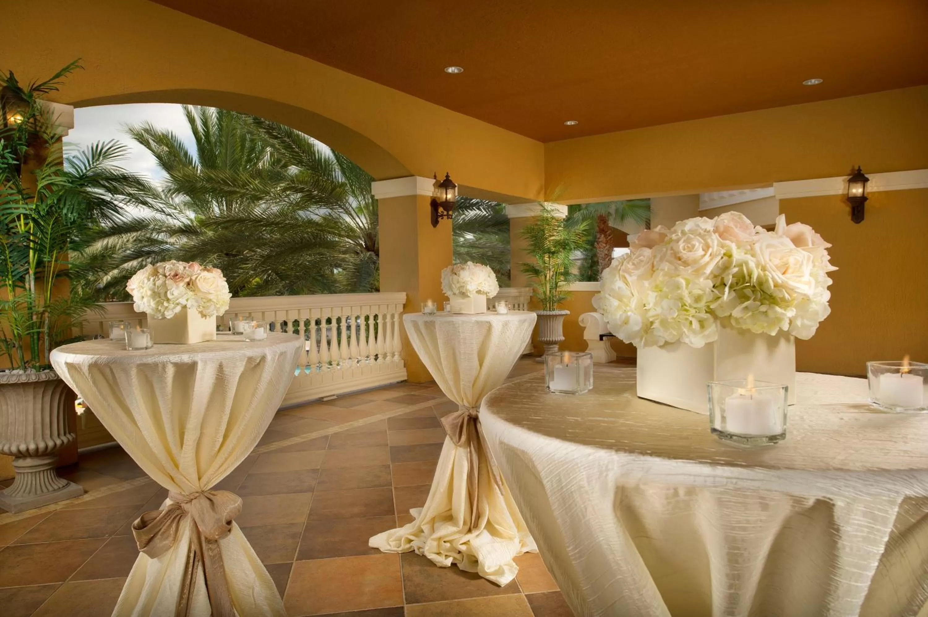 Banquet/Function facilities, Banquet Facilities in Floridays Orlando Two & Three Bed Rooms Condo Resort