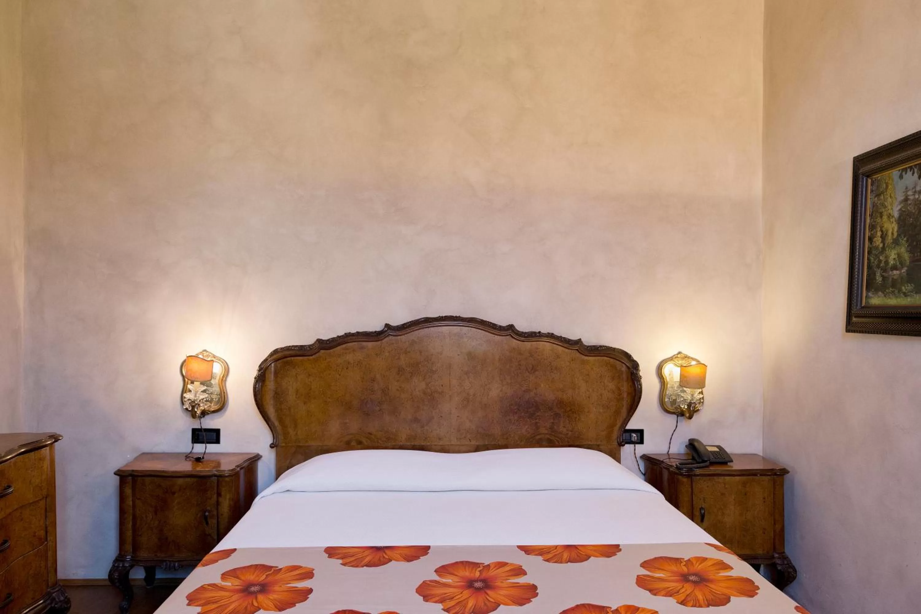 Bed in Hotel Locanda Dei Mai Intees