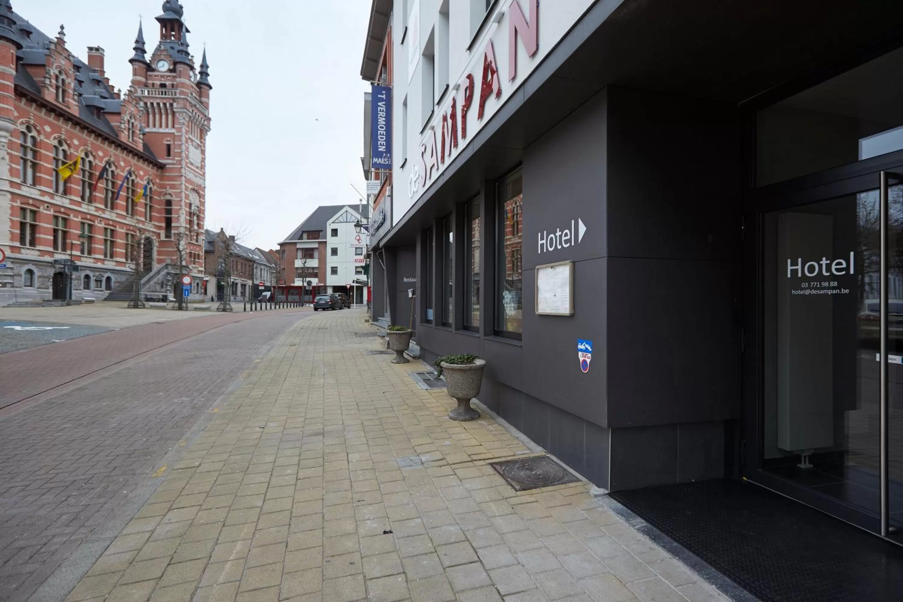 Property building in Hotel Temse