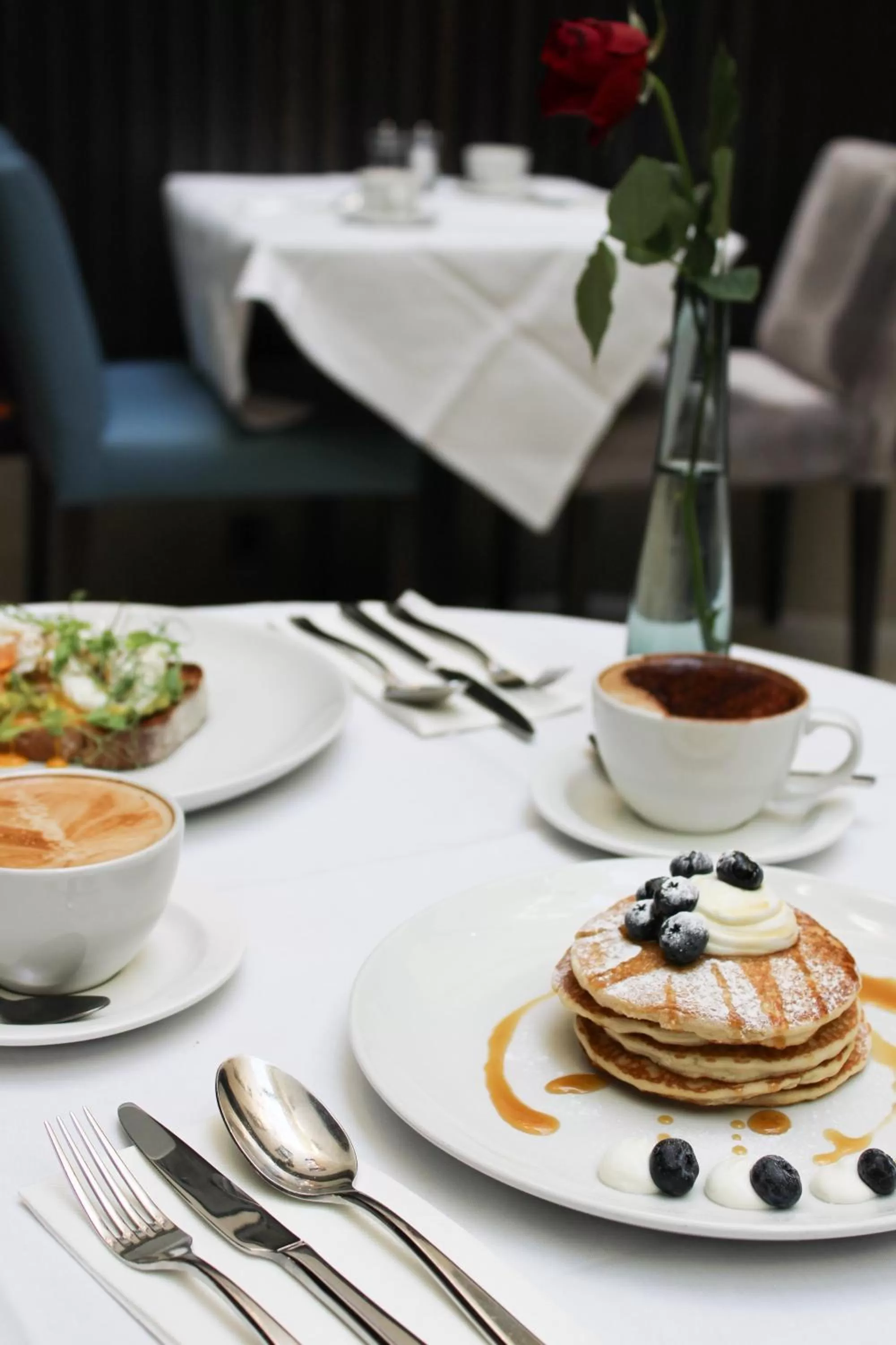 Restaurant/places to eat in One Warwick Park Hotel