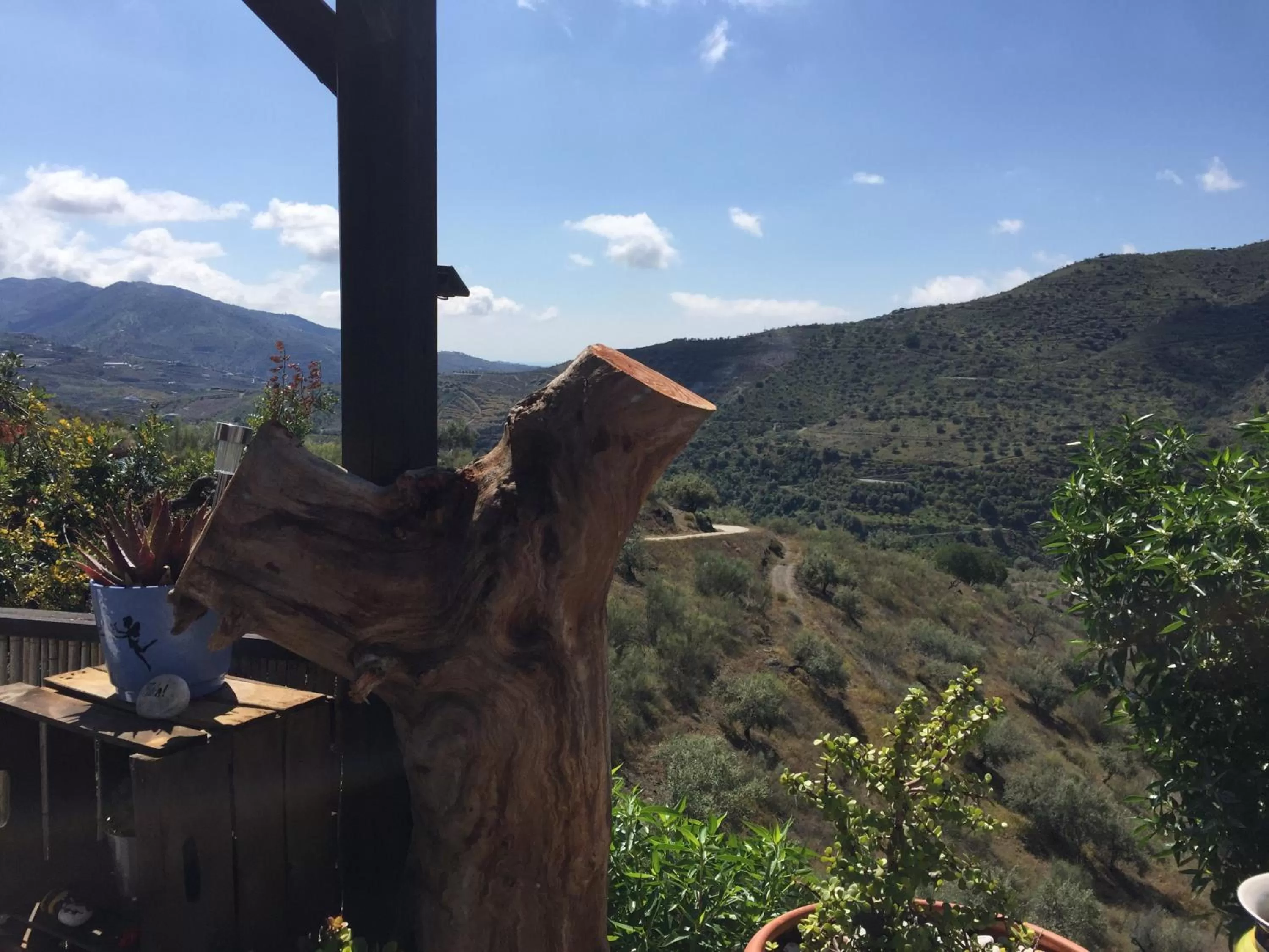 Mountain View in Casira, studios en kamers,Viñuela, Costa Del Sol