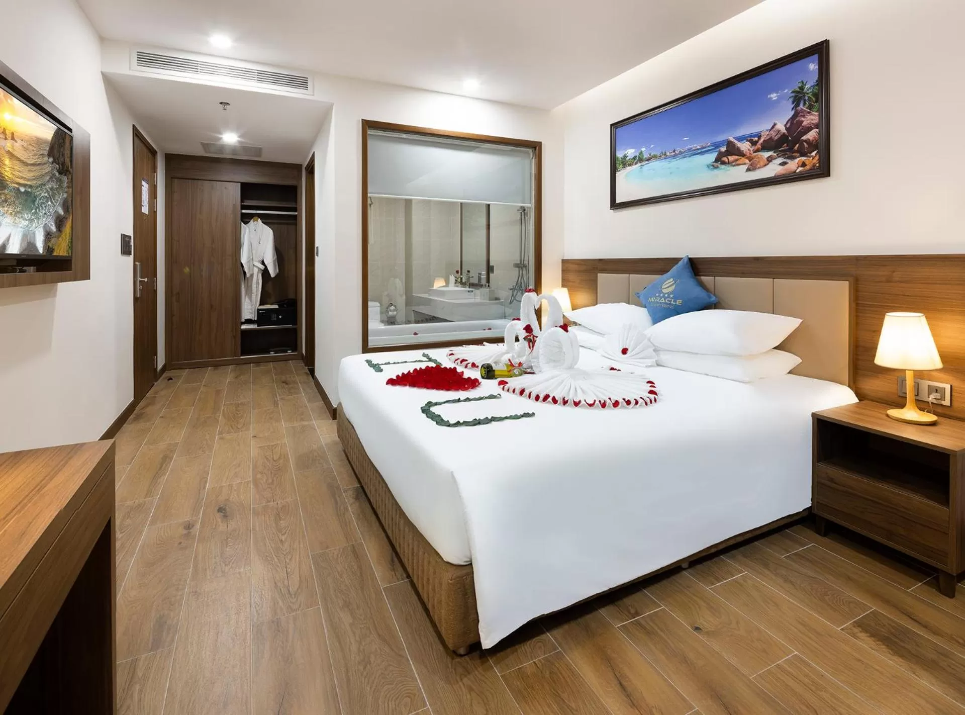 Bed in Miracle Luxury Nha Trang