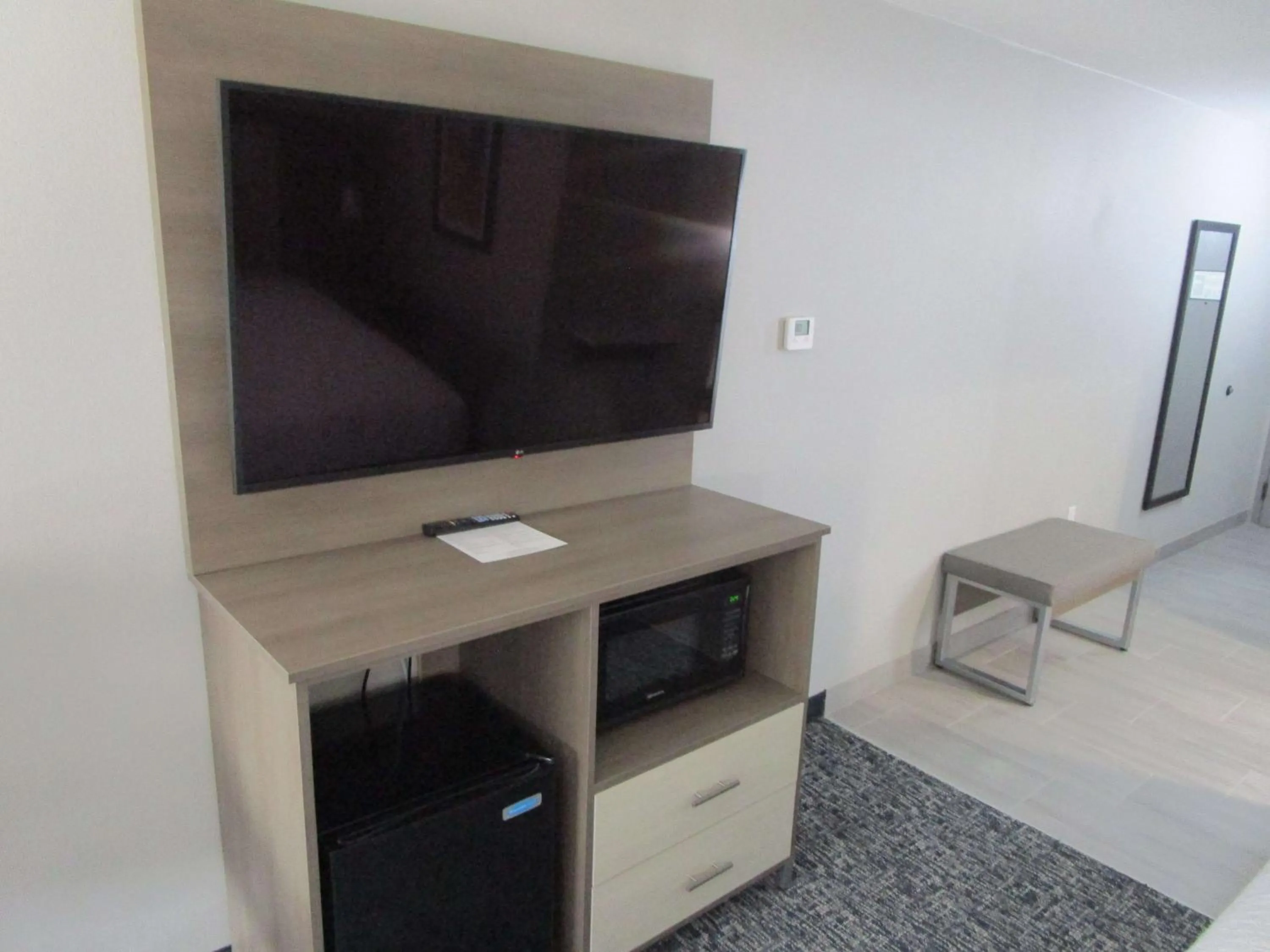 Bedroom in Best Western Plus Oklahoma City Northwest Inn & Suites