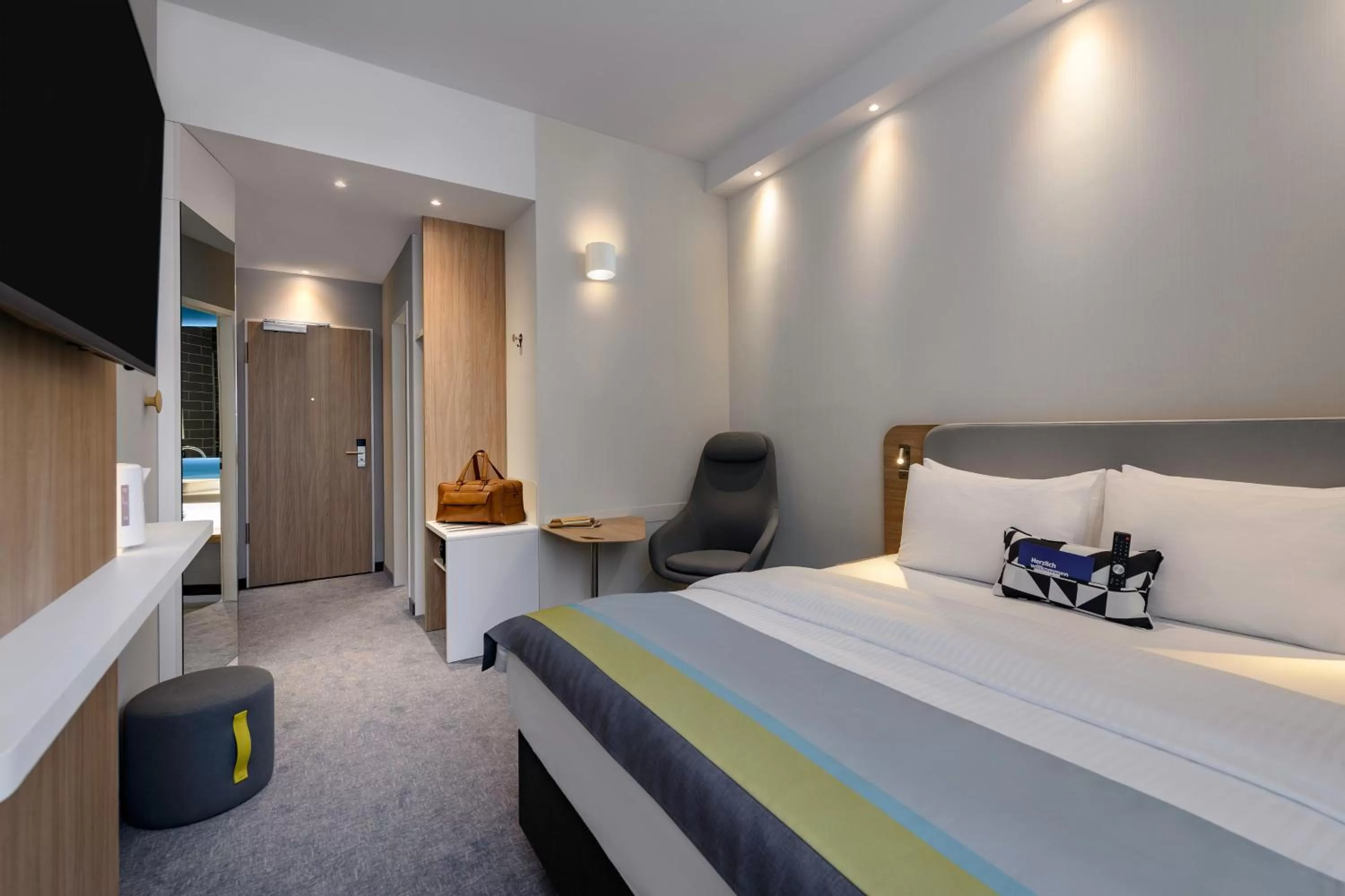 Photo of the whole room, Bed in Holiday Inn Express - Regensburg by IHG