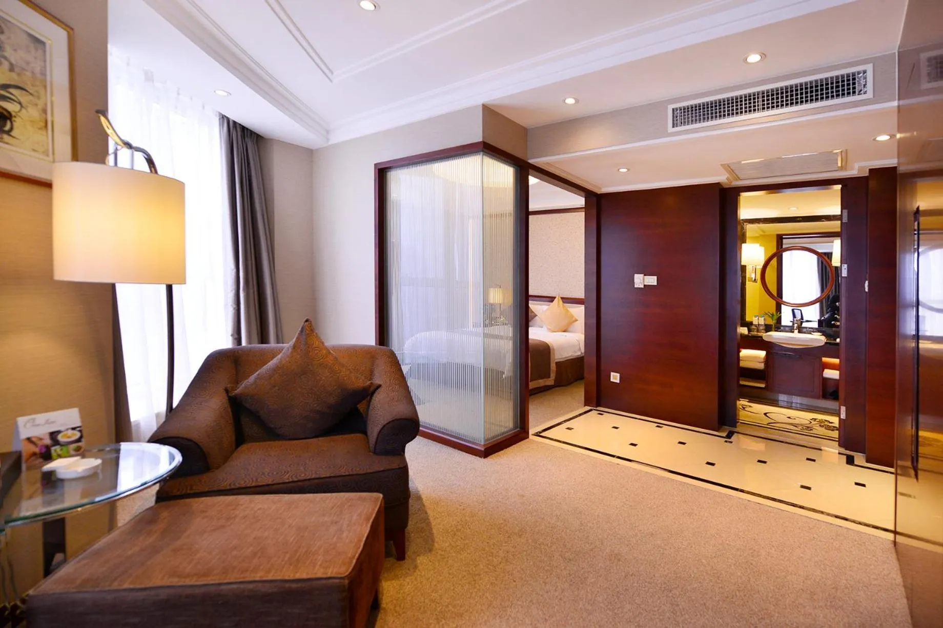 Photo of the whole room in Central Hotel Shanghai - Nanjing Road