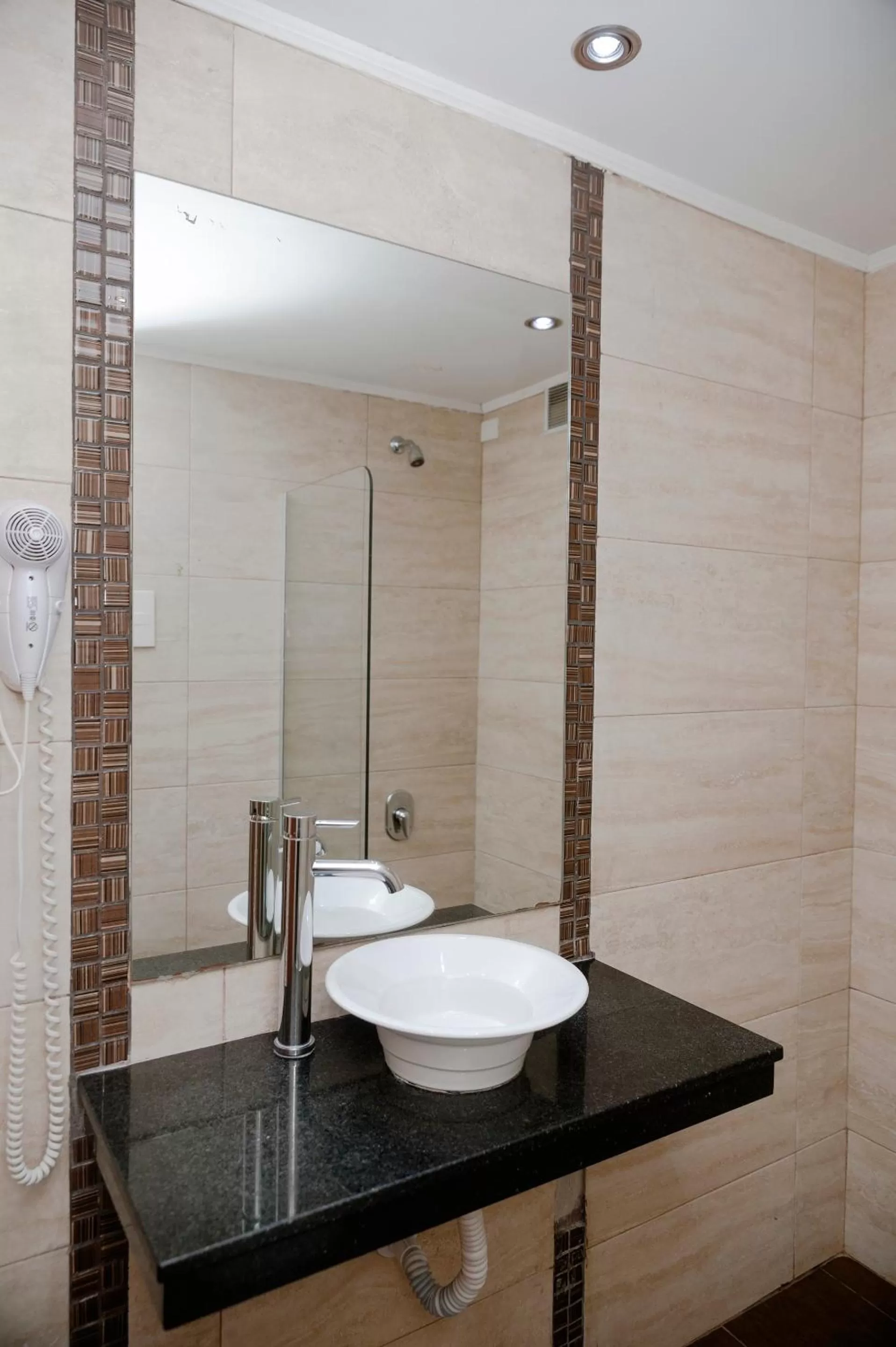 Bathroom in Tucuman Palace Hotel